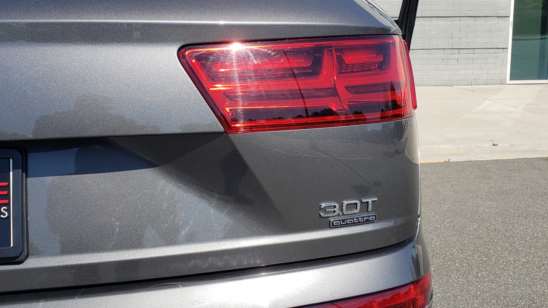 Used 2018 Audi Q7 PREMIUM PLUS TIPTRONIC / NAV / SUNROOF / VISION PKG / CLD WTHR / REARVIEW for sale Sold at Formula Imports in Charlotte NC 28227 33