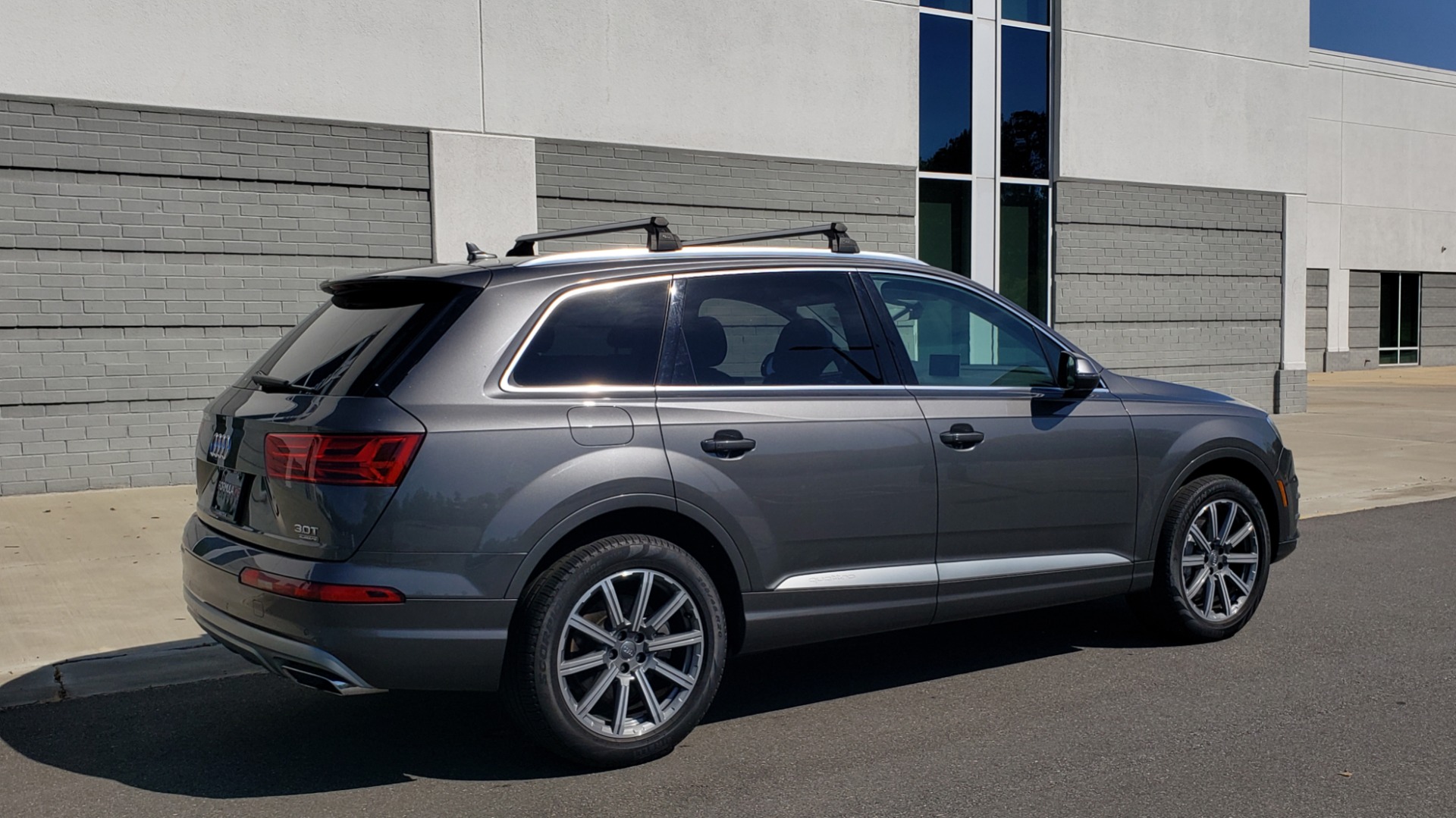 Used 2018 Audi Q7 PREMIUM PLUS TIPTRONIC / NAV / SUNROOF / VISION PKG / CLD WTHR / REARVIEW for sale Sold at Formula Imports in Charlotte NC 28227 8
