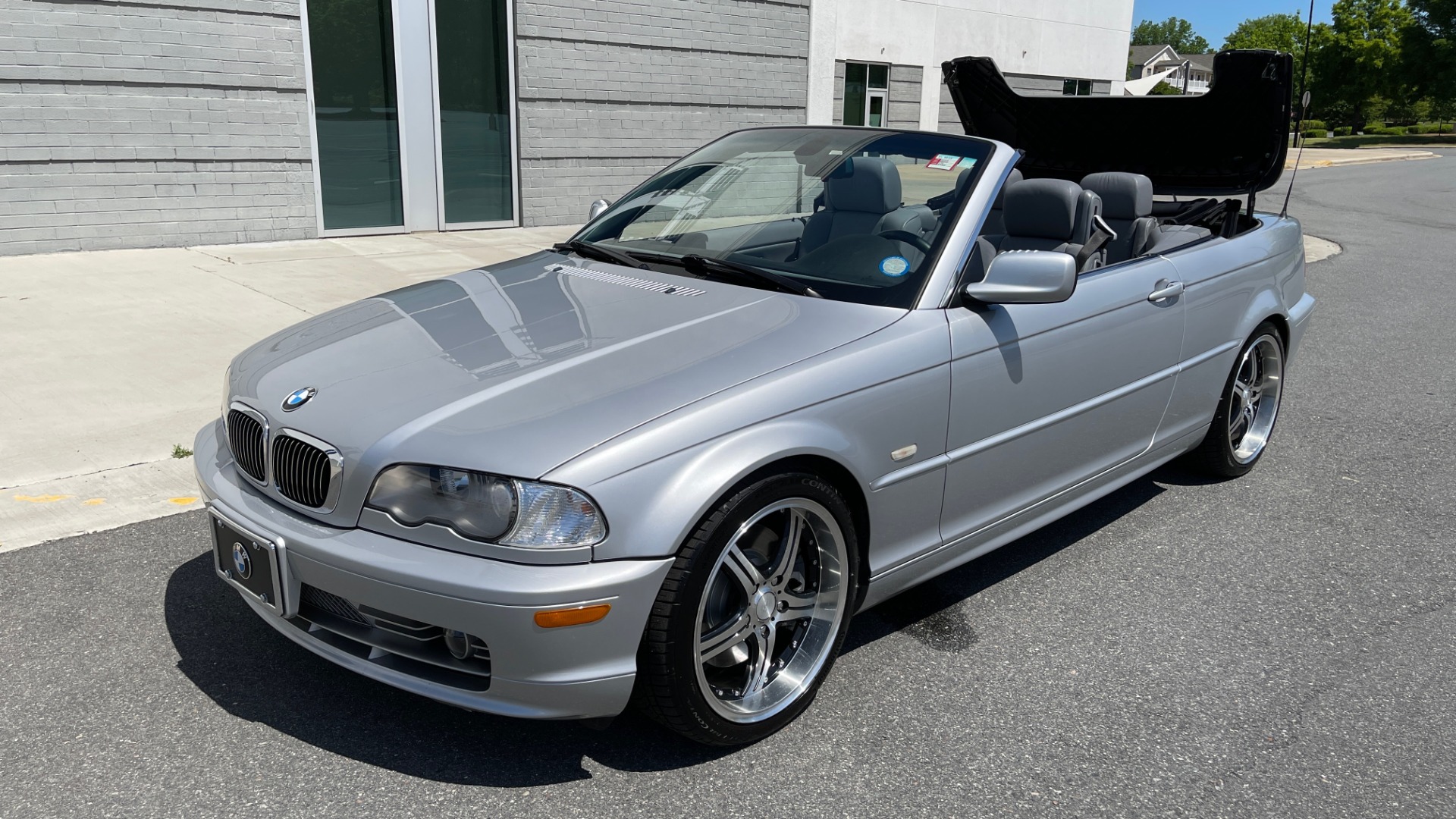 Used 2003 BMW 3 SERIES 330CI PREMIUM CONVERTIBLE / SPORT PKG / XENON HDLTS / STEPTRONIC AUTO for sale Sold at Formula Imports in Charlotte NC 28227 100