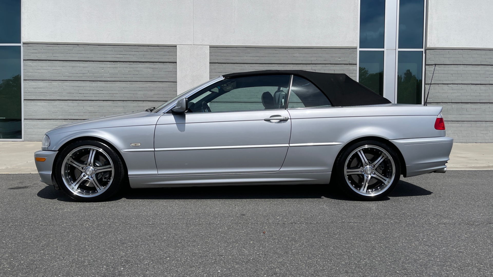 Used 2003 BMW 3 SERIES 330CI PREMIUM CONVERTIBLE / SPORT PKG / XENON HDLTS / STEPTRONIC AUTO for sale Sold at Formula Imports in Charlotte NC 28227 9