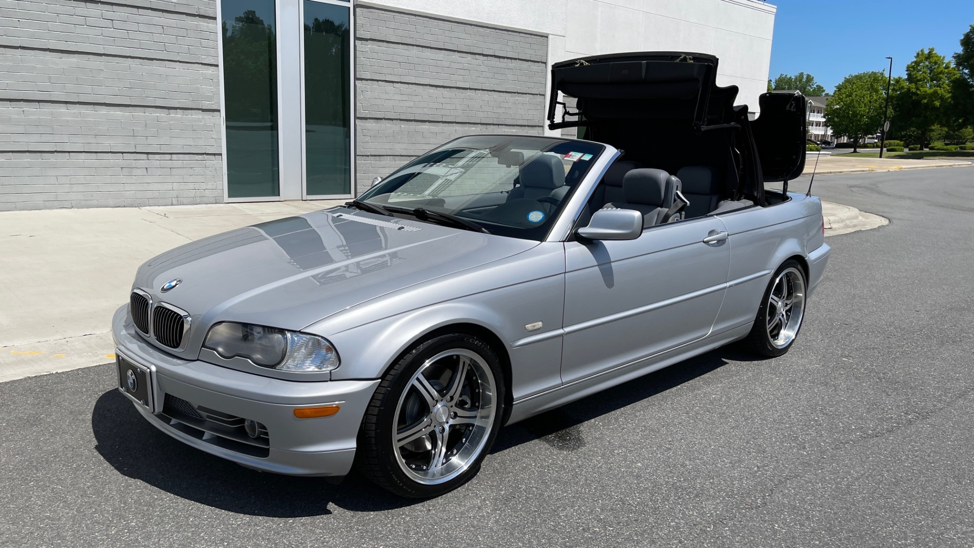 Used 2003 BMW 3 SERIES 330CI PREMIUM CONVERTIBLE / SPORT PKG / XENON HDLTS / STEPTRONIC AUTO for sale Sold at Formula Imports in Charlotte NC 28227 97