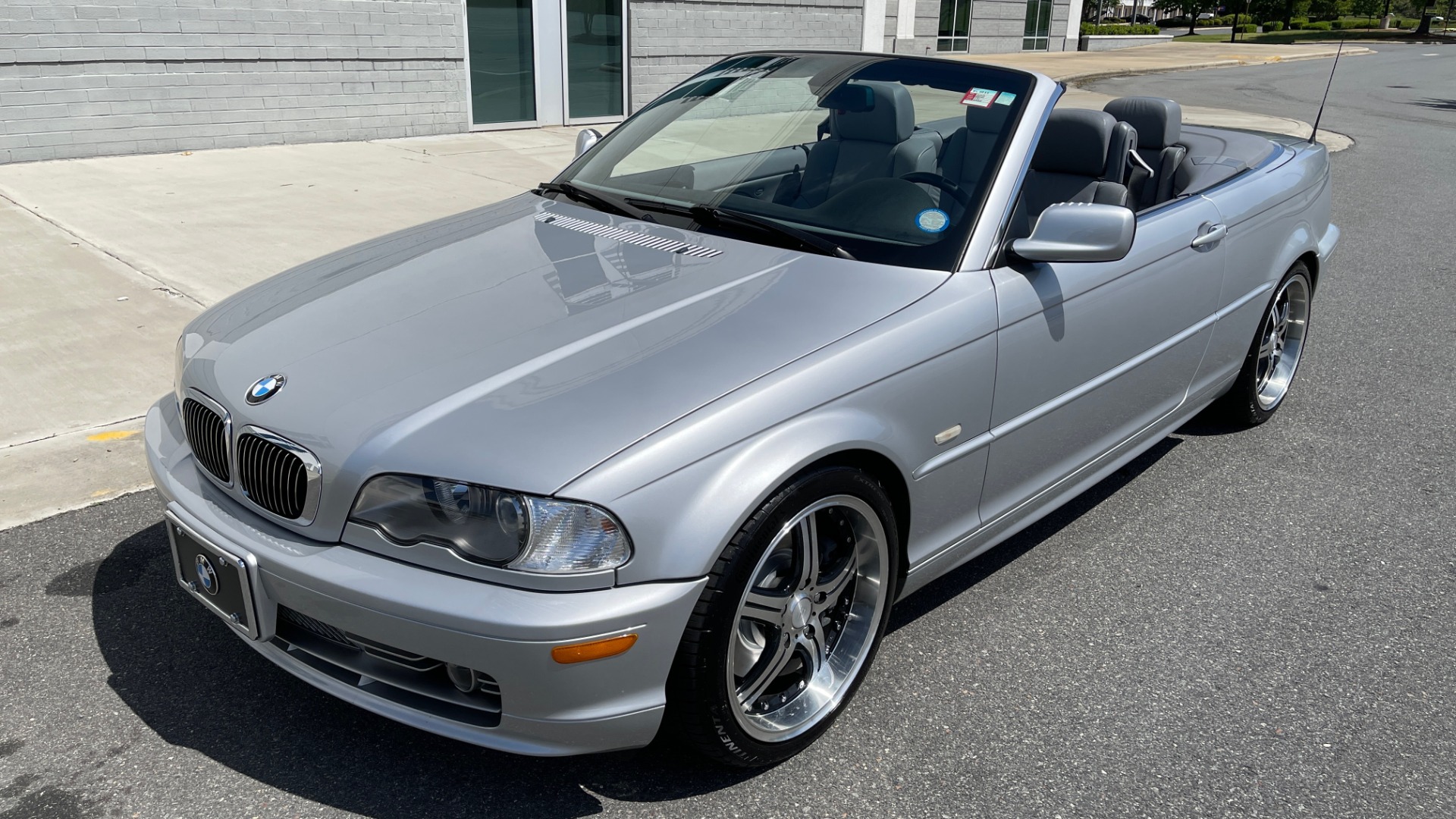 Used 2003 BMW 3 SERIES 330CI PREMIUM CONVERTIBLE / SPORT PKG / XENON HDLTS / STEPTRONIC AUTO for sale Sold at Formula Imports in Charlotte NC 28227 1