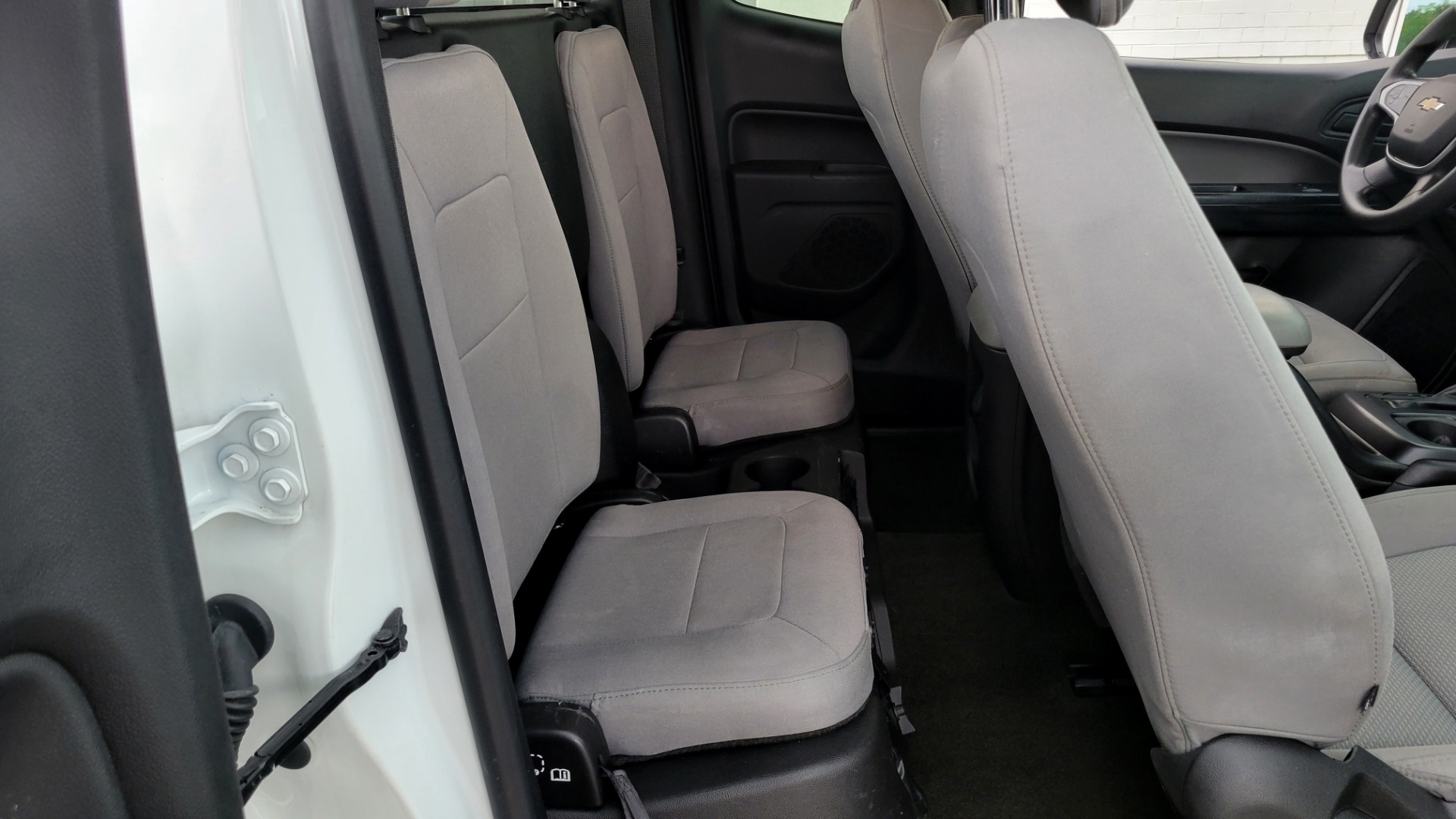 Used 2018 Chevrolet COLORADO EXT CAB / 2.5L / 2WD / 6-SPD AUTO / WORK TRUCK / REARVIEW for sale Sold at Formula Imports in Charlotte NC 28227 28