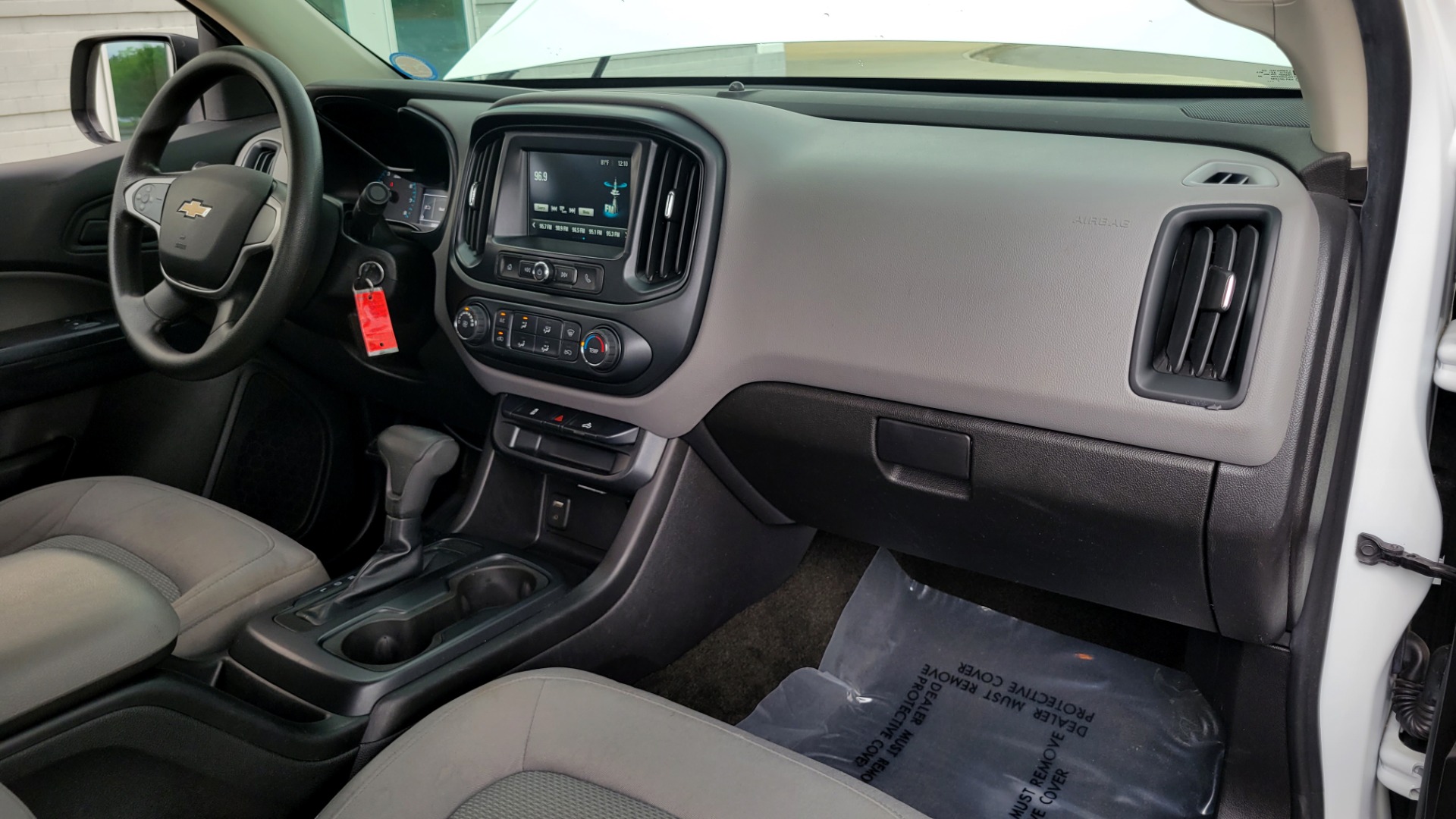 Used 2018 Chevrolet COLORADO EXT CAB / 2.5L / 2WD / 6-SPD AUTO / WORK TRUCK / REARVIEW for sale Sold at Formula Imports in Charlotte NC 28227 32