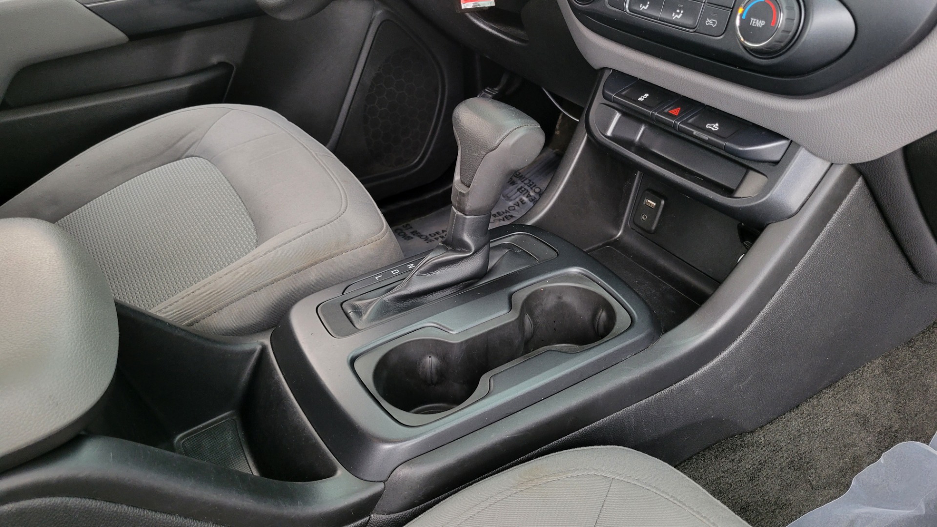 Used 2018 Chevrolet COLORADO EXT CAB / 2.5L / 2WD / 6-SPD AUTO / WORK TRUCK / REARVIEW for sale Sold at Formula Imports in Charlotte NC 28227 34