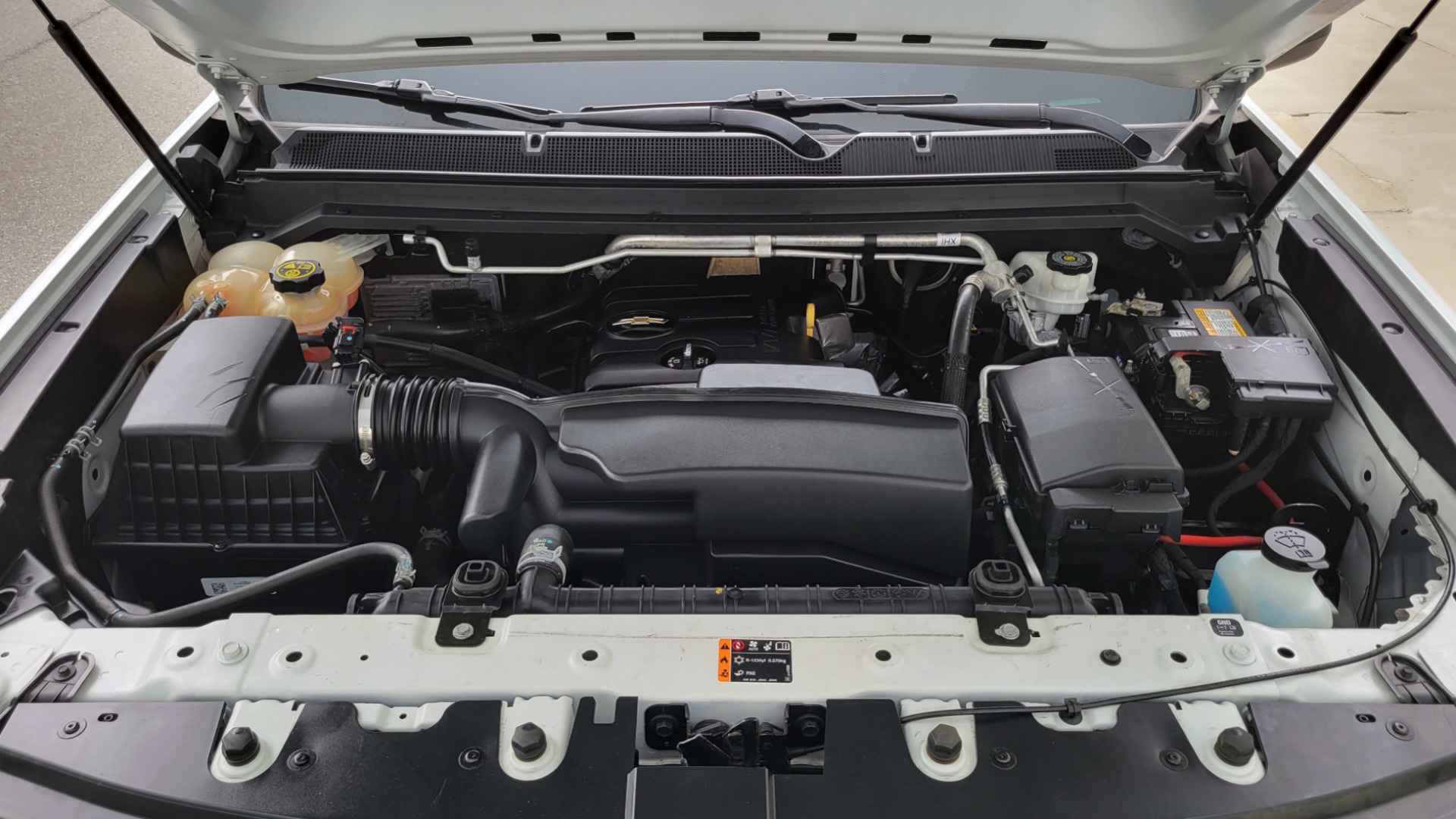 Used 2018 Chevrolet COLORADO EXT CAB / 2.5L / 2WD / 6-SPD AUTO / WORK TRUCK / REARVIEW for sale Sold at Formula Imports in Charlotte NC 28227 35
