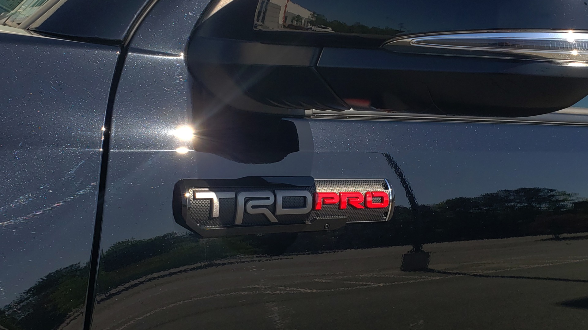 Used 2020 Toyota TACOMA 4WD TRD PRO / DOUBLECAB / 6-SPD MAN / NAV / SUNROOF / REARVIEW for sale Sold at Formula Imports in Charlotte NC 28227 10