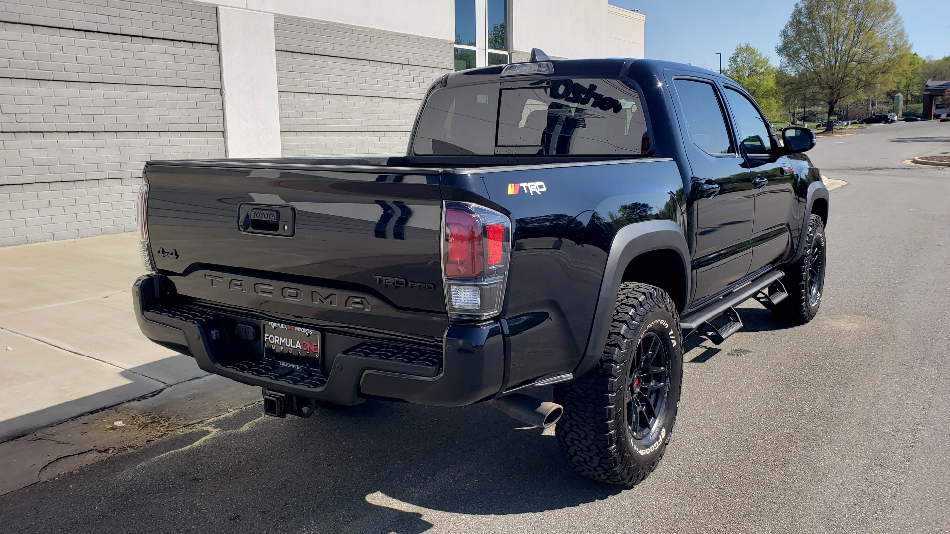 Used 2020 Toyota TACOMA 4WD TRD PRO / DOUBLECAB / 6-SPD MAN / NAV / SUNROOF / REARVIEW for sale Sold at Formula Imports in Charlotte NC 28227 11