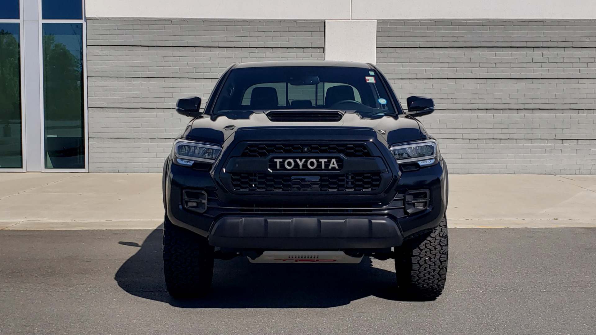 Used 2020 Toyota TACOMA 4WD TRD PRO / DOUBLECAB / 6-SPD MAN / NAV / SUNROOF / REARVIEW for sale Sold at Formula Imports in Charlotte NC 28227 19