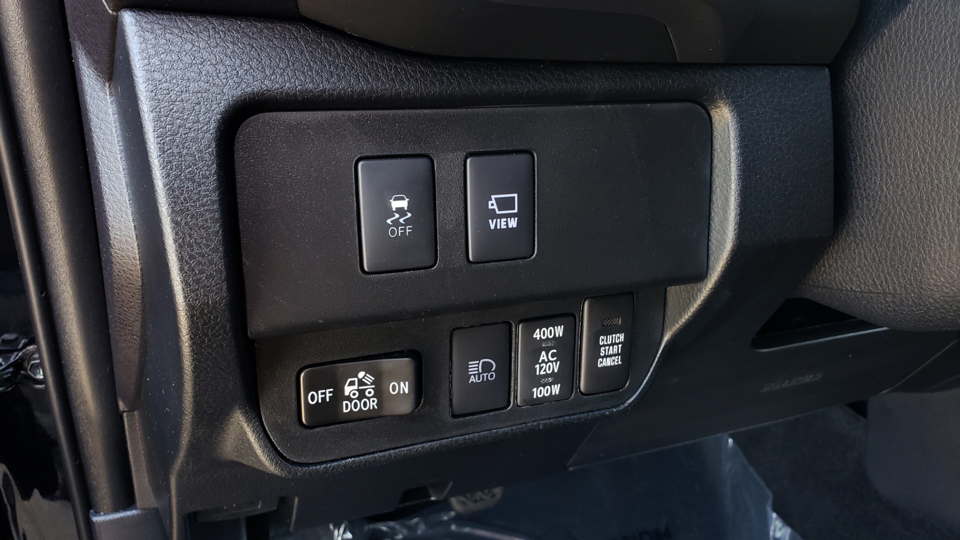 Used 2020 Toyota TACOMA 4WD TRD PRO / DOUBLECAB / 6-SPD MAN / NAV / SUNROOF / REARVIEW for sale Sold at Formula Imports in Charlotte NC 28227 34
