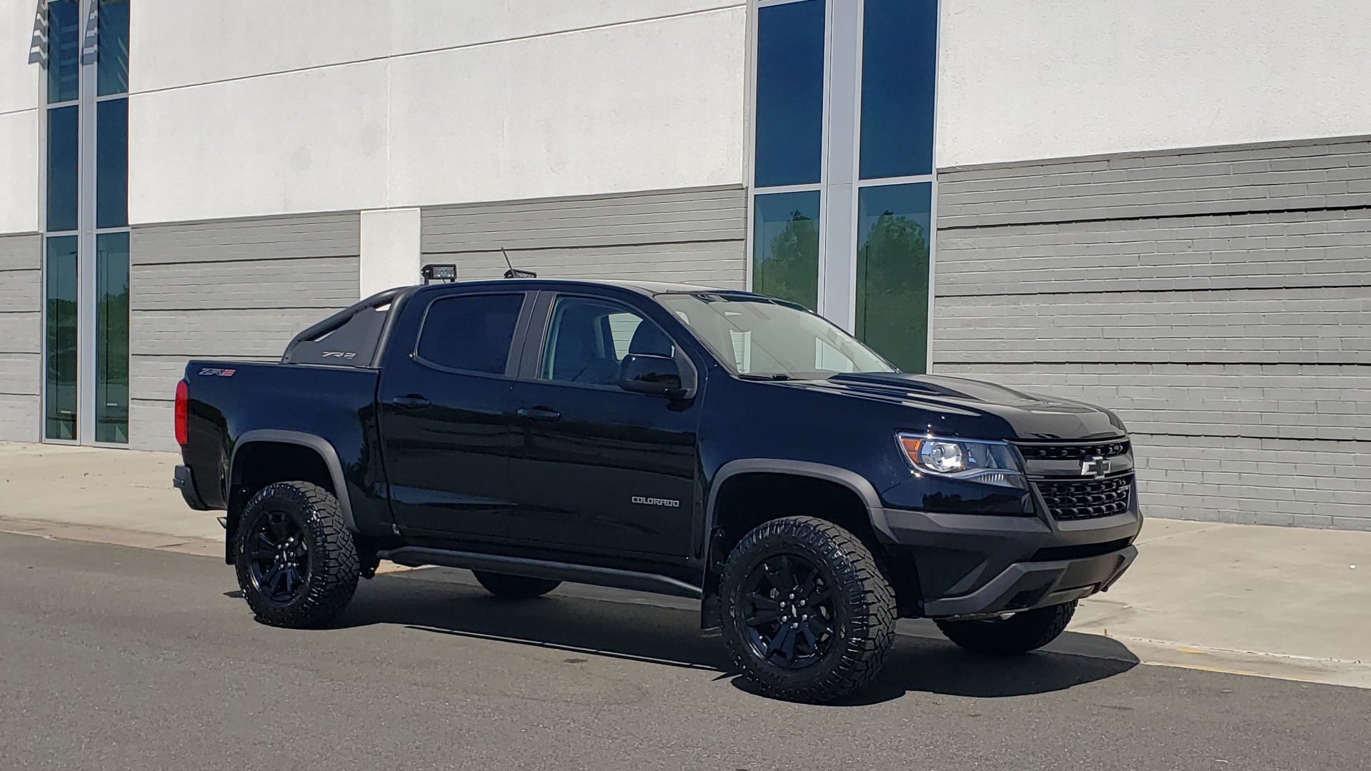 Used 2018 Chevrolet COLORADO 4WD ZR2 / CREWCAB / 128.3 WB / NAV / MIDNIGHT EDITION / BOSE for sale Sold at Formula Imports in Charlotte NC 28227 12