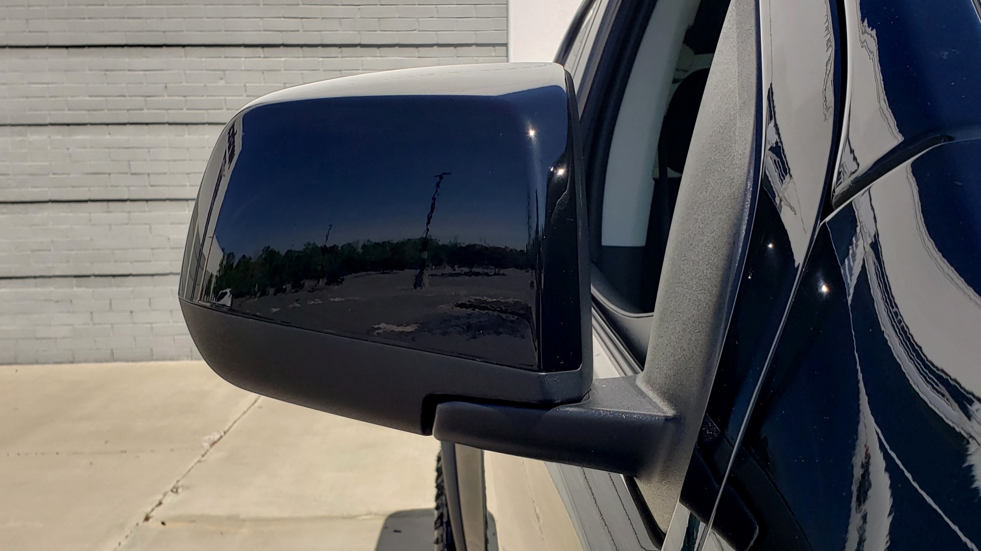 Used 2018 Chevrolet COLORADO 4WD ZR2 / CREWCAB / 128.3 WB / NAV / MIDNIGHT EDITION / BOSE for sale Sold at Formula Imports in Charlotte NC 28227 25