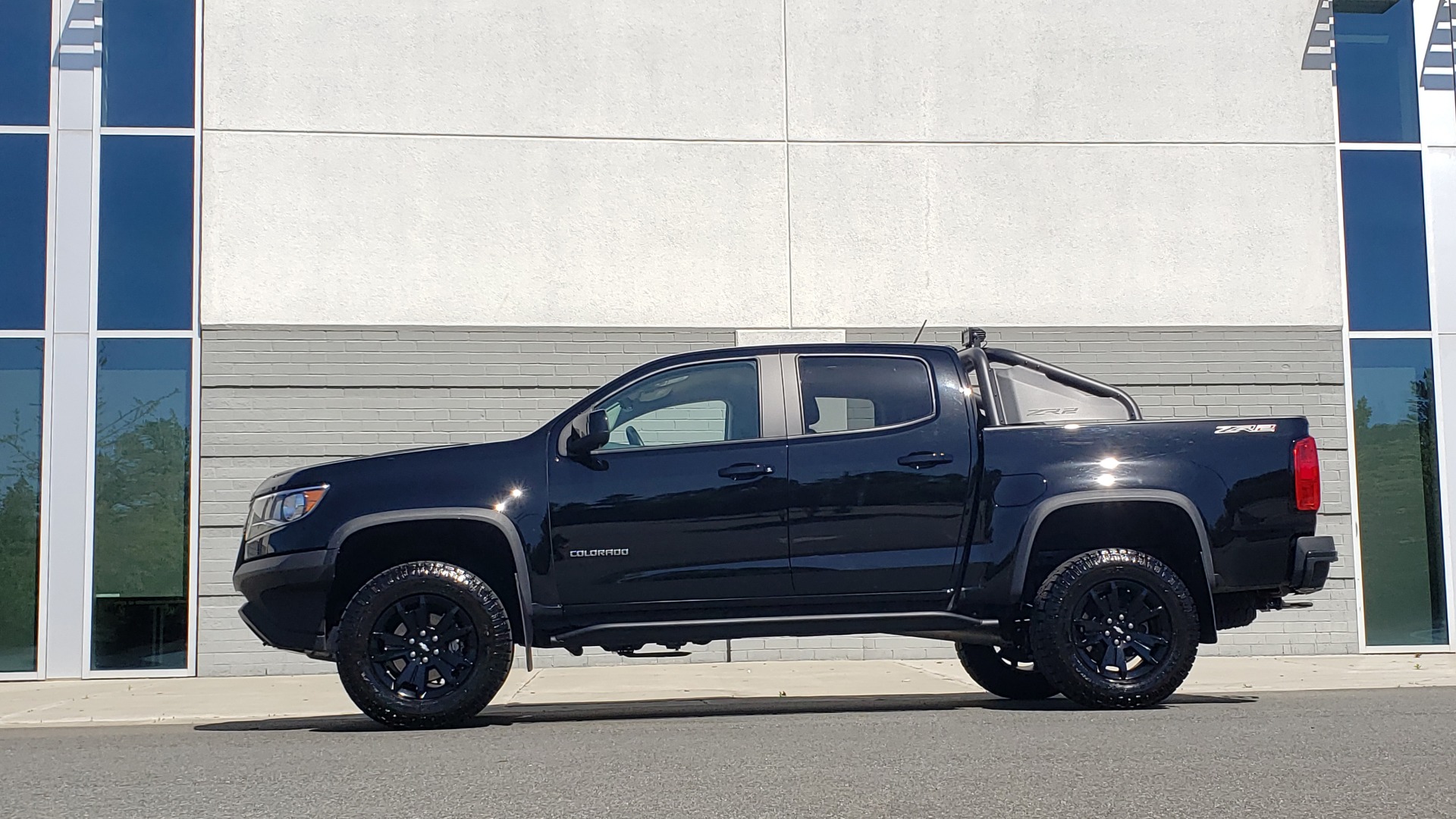 Used 2018 Chevrolet COLORADO 4WD ZR2 / CREWCAB / 128.3 WB / NAV / MIDNIGHT EDITION / BOSE for sale Sold at Formula Imports in Charlotte NC 28227 5