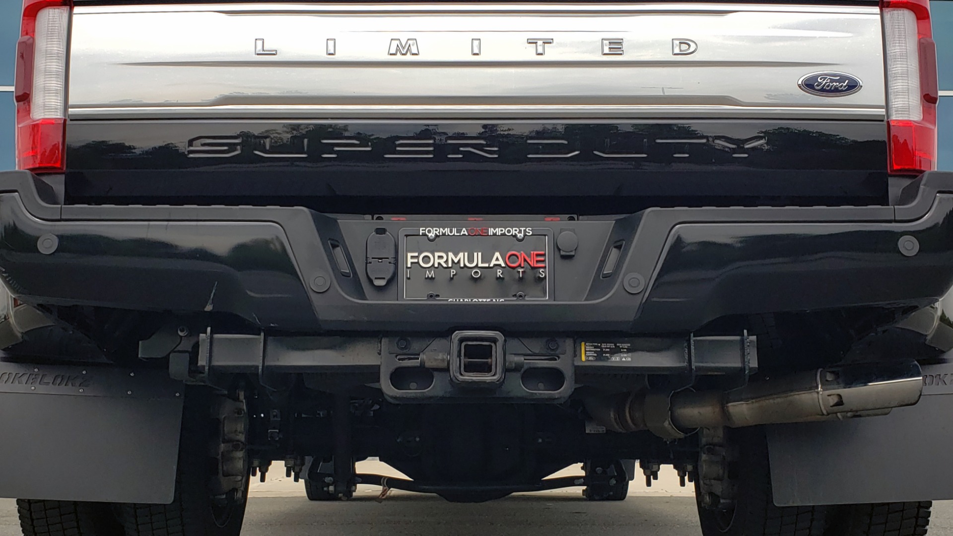 Used 2019 Ford SUPER DUTY F-450 DRW LIMITED / 4X4 / CREWCAB 176IN WB / LOADED / LOW MILES for sale Sold at Formula Imports in Charlotte NC 28227 34