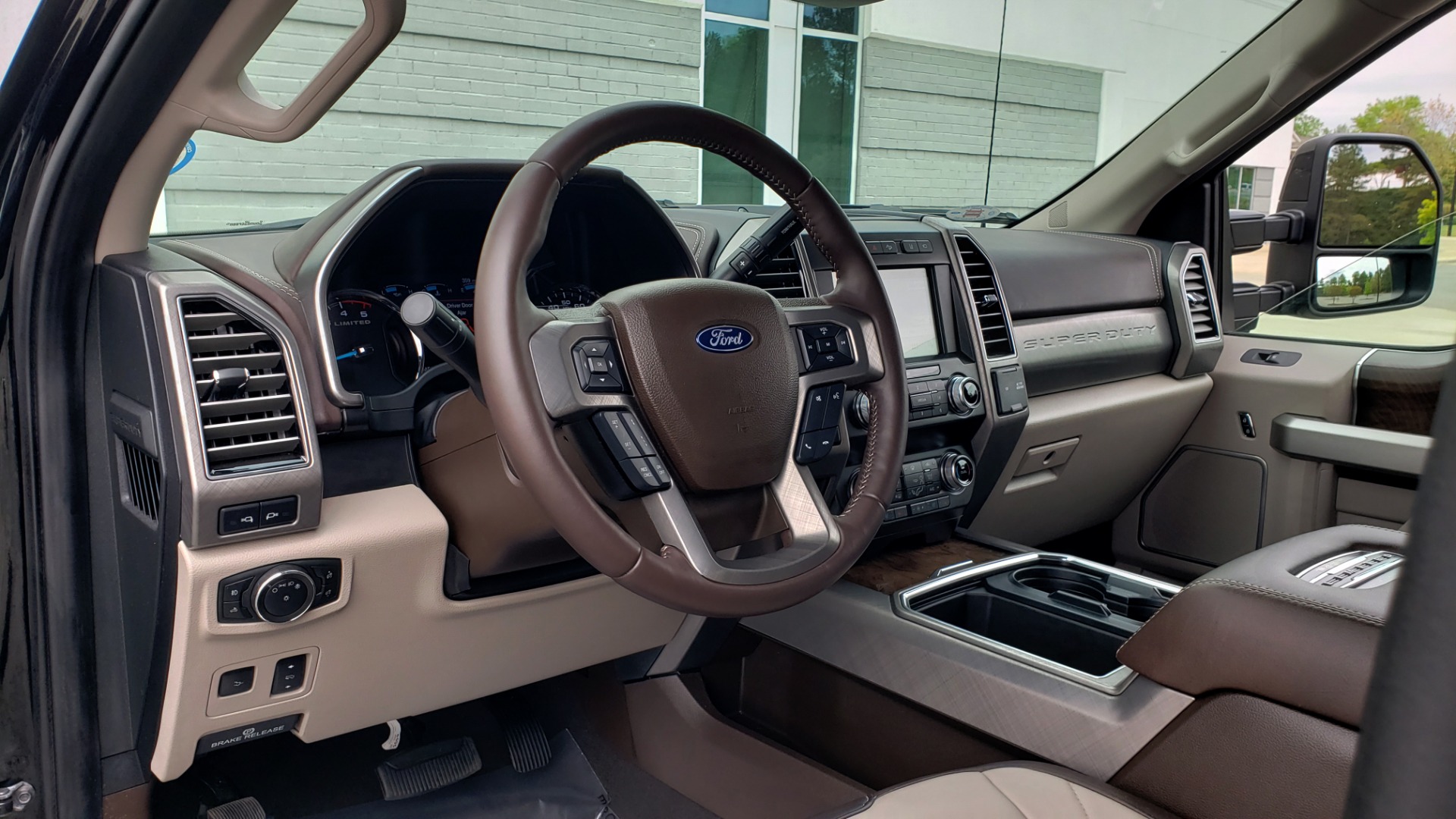 Used 2019 Ford SUPER DUTY F-450 DRW LIMITED / 4X4 / CREWCAB 176IN WB / LOADED / LOW MILES for sale Sold at Formula Imports in Charlotte NC 28227 44