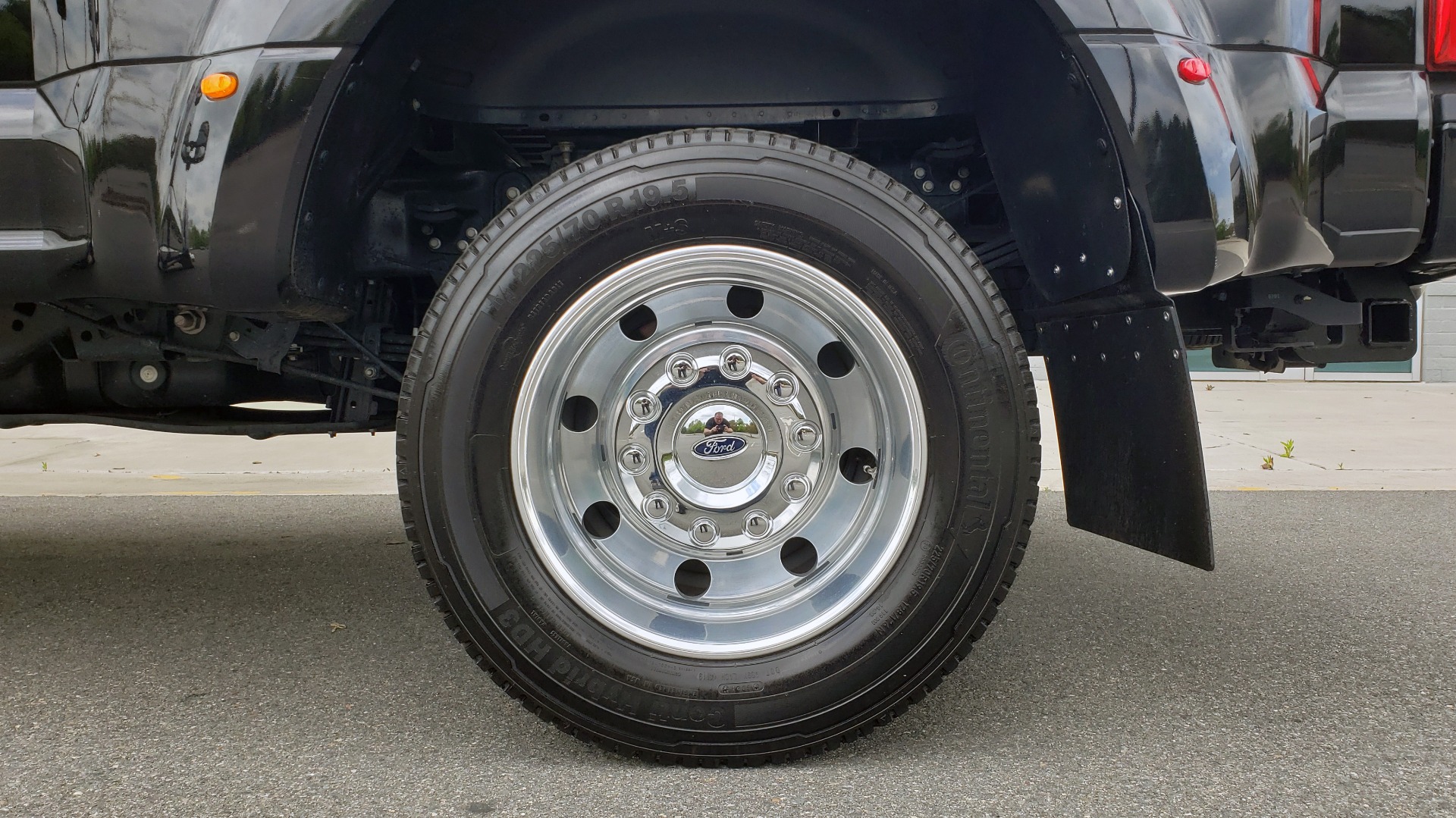 Used 2019 Ford SUPER DUTY F-450 DRW LIMITED / 4X4 / CREWCAB 176IN WB / LOADED / LOW MILES for sale Sold at Formula Imports in Charlotte NC 28227 92