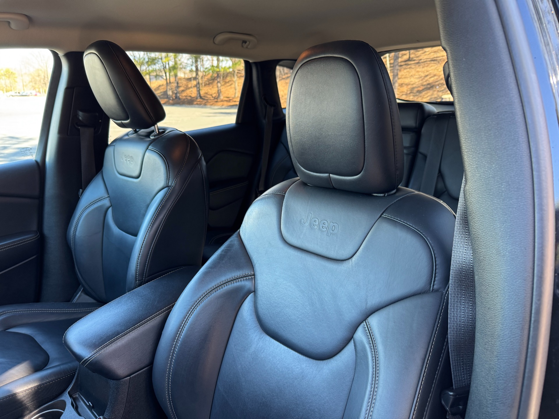 Used 2018 Jeep Cherokee Limited LIMITED / HIGH ALTITUDE PKG / 18IN WHEELS for sale Sold at Formula Imports in Charlotte NC 28227 21
