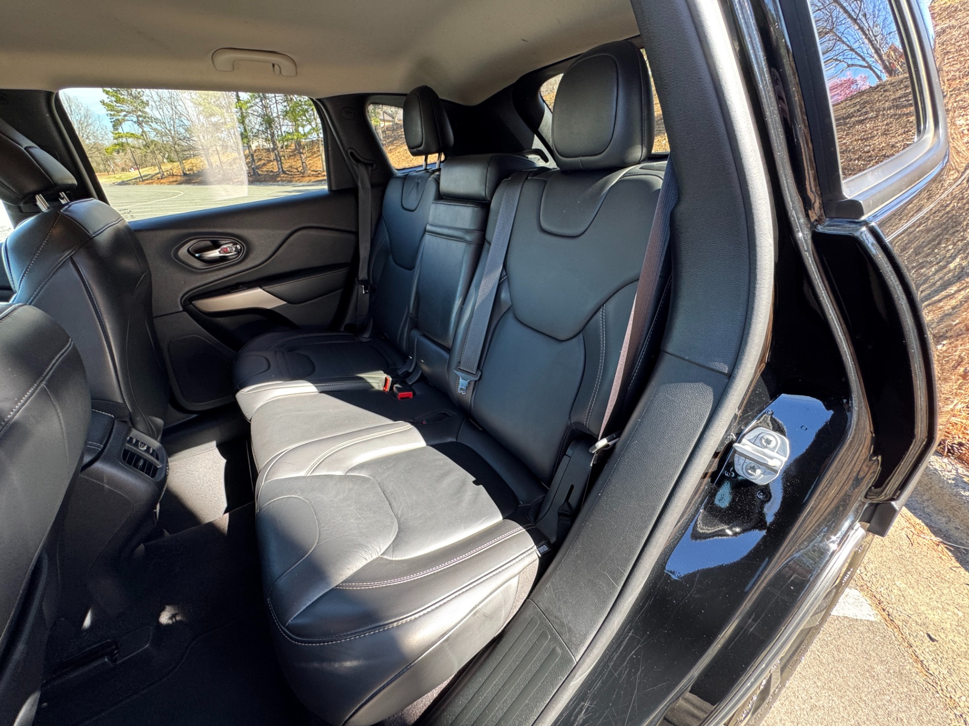 Used 2018 Jeep CHEROKEE LIMITED HIGH ALTITUDE FWD / PARK ASST / BLIND SPOT / REARVIEW for sale Sold at Formula Imports in Charlotte NC 28227 40