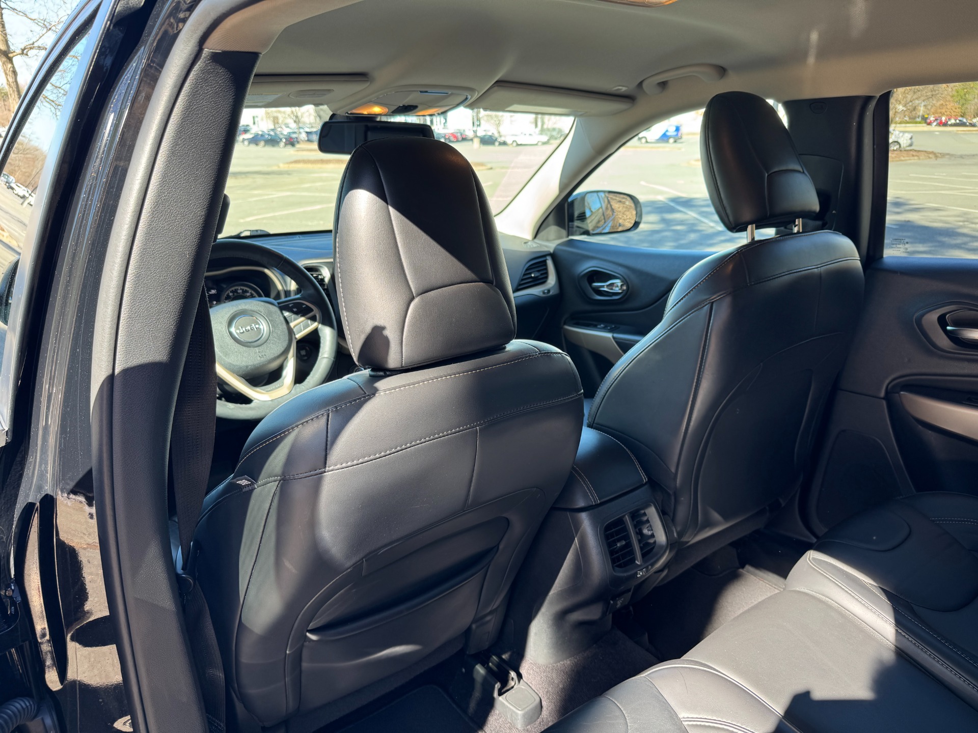 Used 2018 Jeep CHEROKEE LIMITED HIGH ALTITUDE FWD / PARK ASST / BLIND SPOT / REARVIEW for sale Sold at Formula Imports in Charlotte NC 28227 43