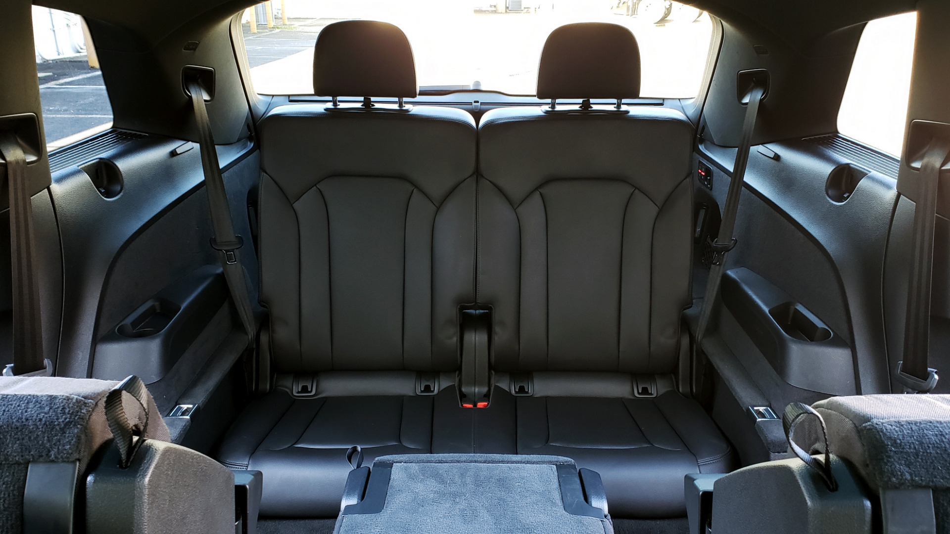 Used 2017 Audi Q7 PREMIUM PLUS / 2.0T TIPTRONIC / NAV / PANO-ROOF / 3-ROW / REARVIEW for sale Sold at Formula Imports in Charlotte NC 28227 37