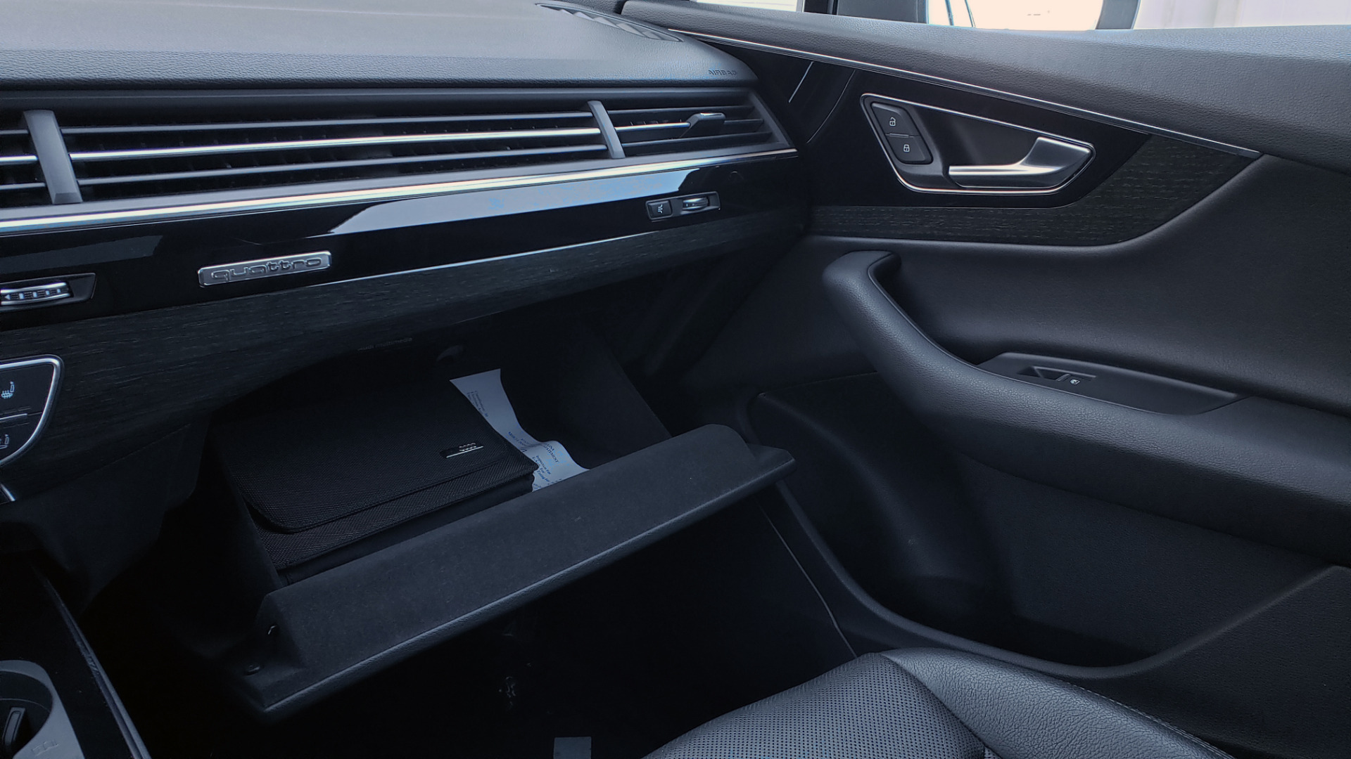 Used 2017 Audi Q7 PREMIUM PLUS / 2.0T TIPTRONIC / NAV / PANO-ROOF / 3-ROW / REARVIEW for sale Sold at Formula Imports in Charlotte NC 28227 59