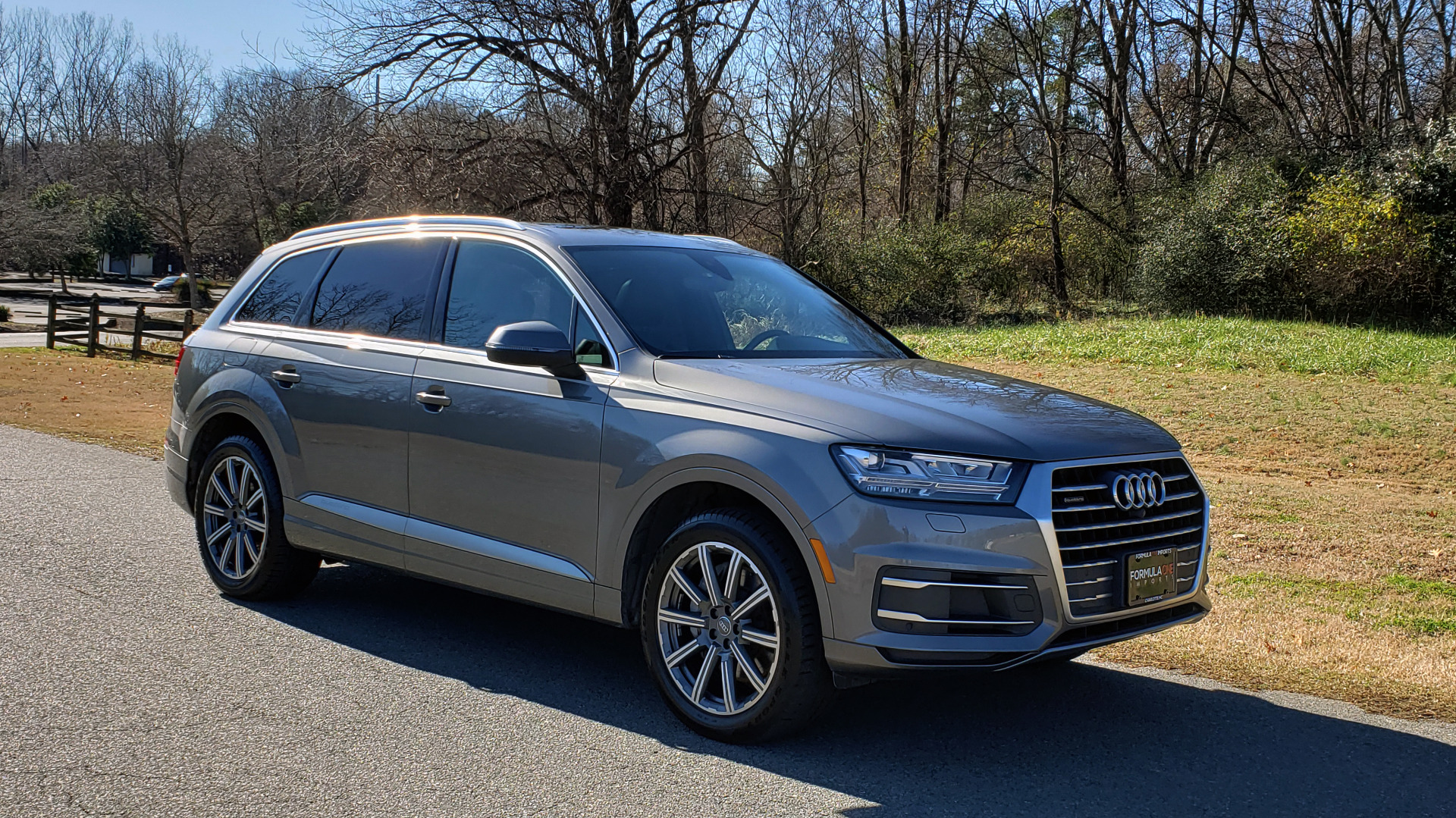 Used 2017 Audi Q7 PREMIUM PLUS / 2.0T TIPTRONIC / NAV / PANO-ROOF / 3-ROW / REARVIEW for sale Sold at Formula Imports in Charlotte NC 28227 6