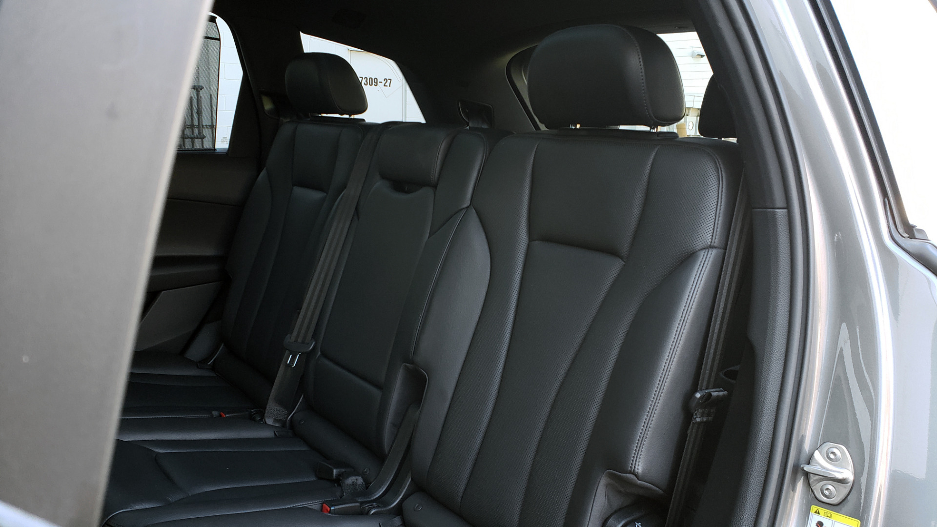 Used 2017 Audi Q7 PREMIUM PLUS / 2.0T TIPTRONIC / NAV / PANO-ROOF / 3-ROW / REARVIEW for sale Sold at Formula Imports in Charlotte NC 28227 71