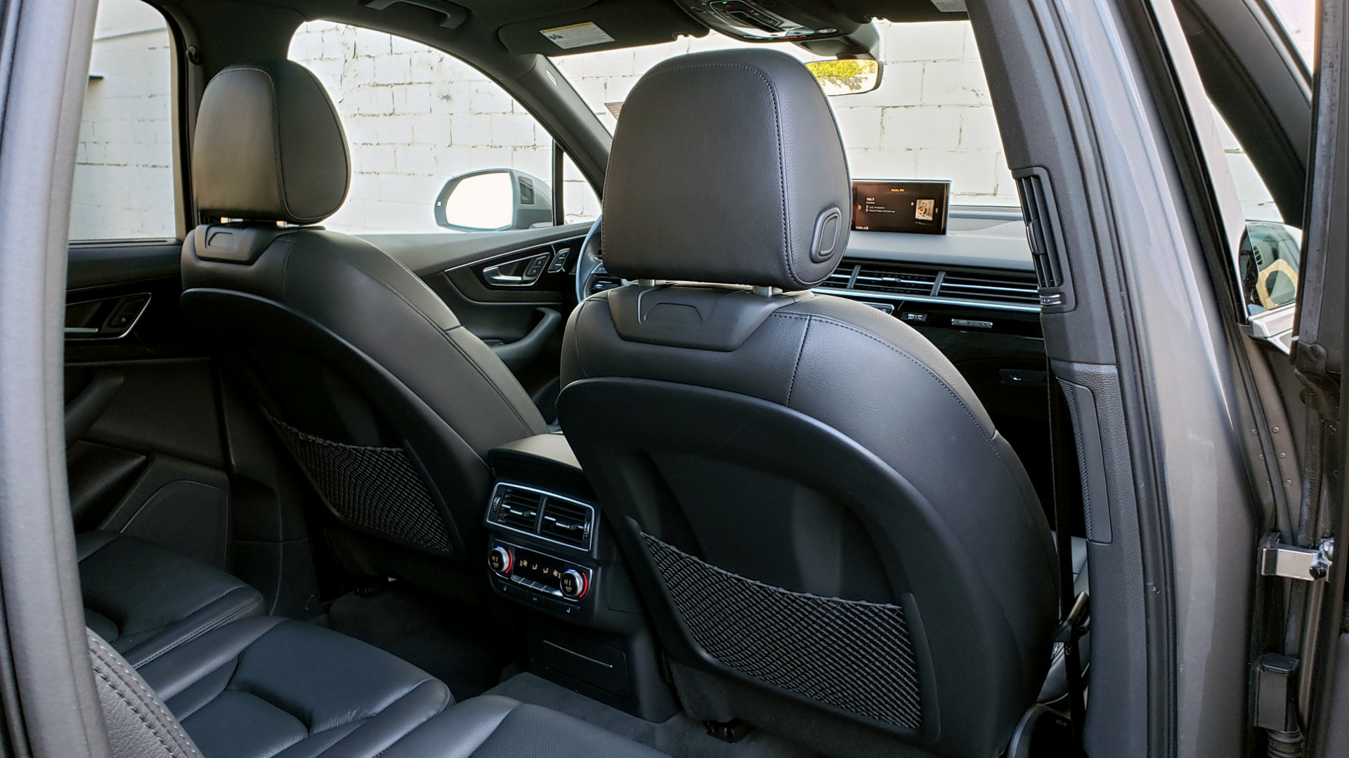 Used 2017 Audi Q7 PREMIUM PLUS / 2.0T TIPTRONIC / NAV / PANO-ROOF / 3-ROW / REARVIEW for sale Sold at Formula Imports in Charlotte NC 28227 83