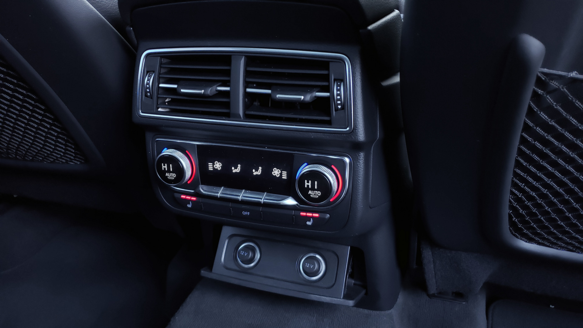Used 2017 Audi Q7 PREMIUM PLUS / 2.0T TIPTRONIC / NAV / PANO-ROOF / 3-ROW / REARVIEW for sale Sold at Formula Imports in Charlotte NC 28227 84