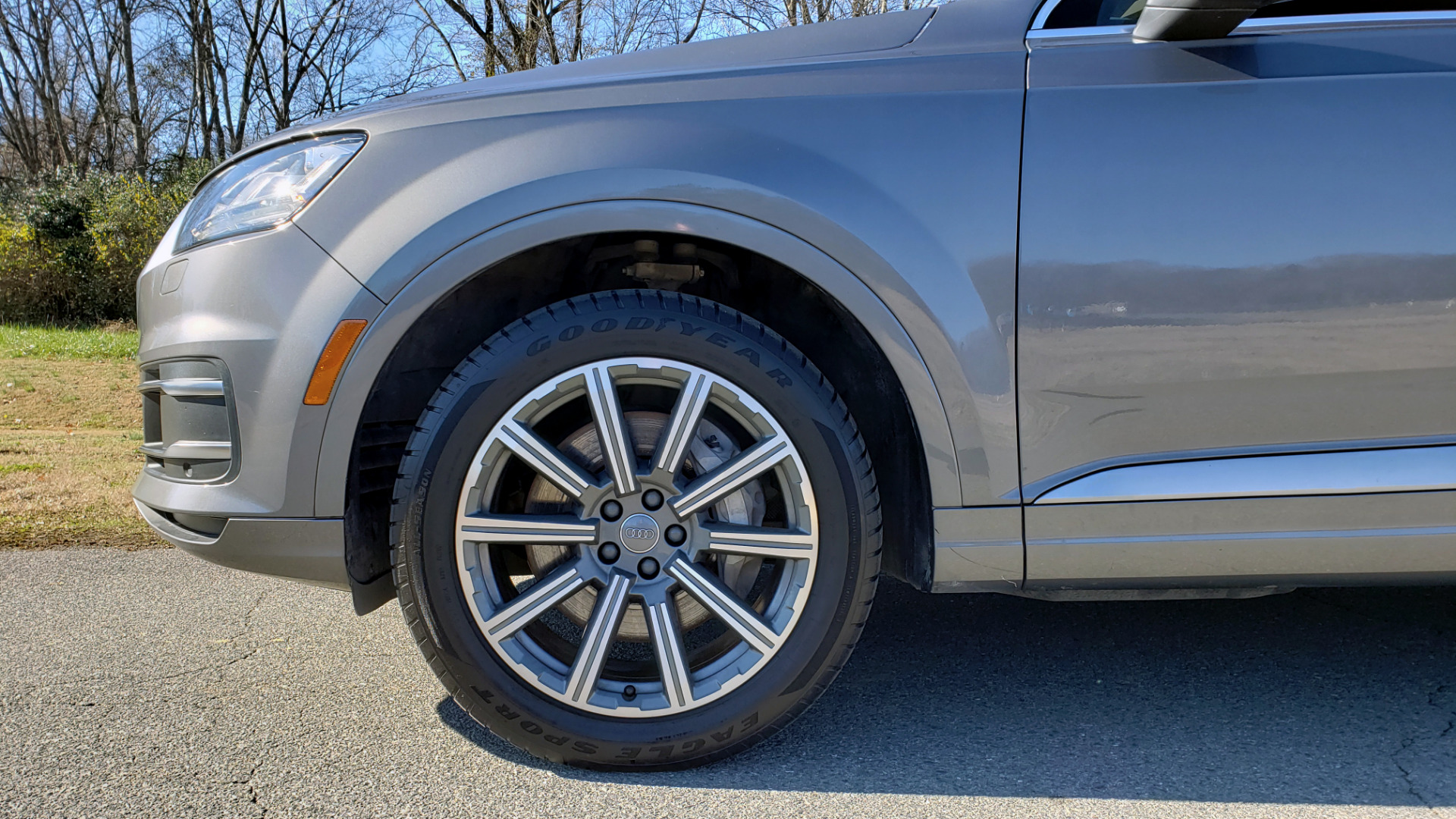 Used 2017 Audi Q7 PREMIUM PLUS / 2.0T TIPTRONIC / NAV / PANO-ROOF / 3-ROW / REARVIEW for sale Sold at Formula Imports in Charlotte NC 28227 86
