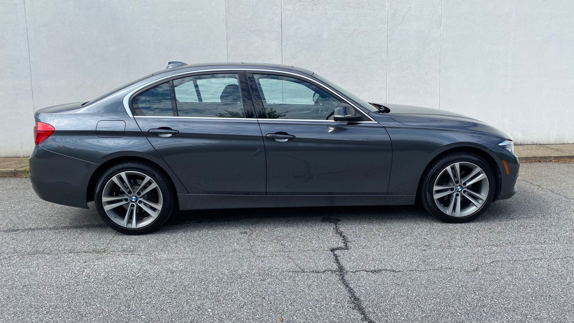 Used 2018 BMW 3 SERIES 330I XDRIVE / CONV PKG / SUNROOF / SPORT STS / HTD STS / REARVIE for sale Sold at Formula Imports in Charlotte NC 28227 10
