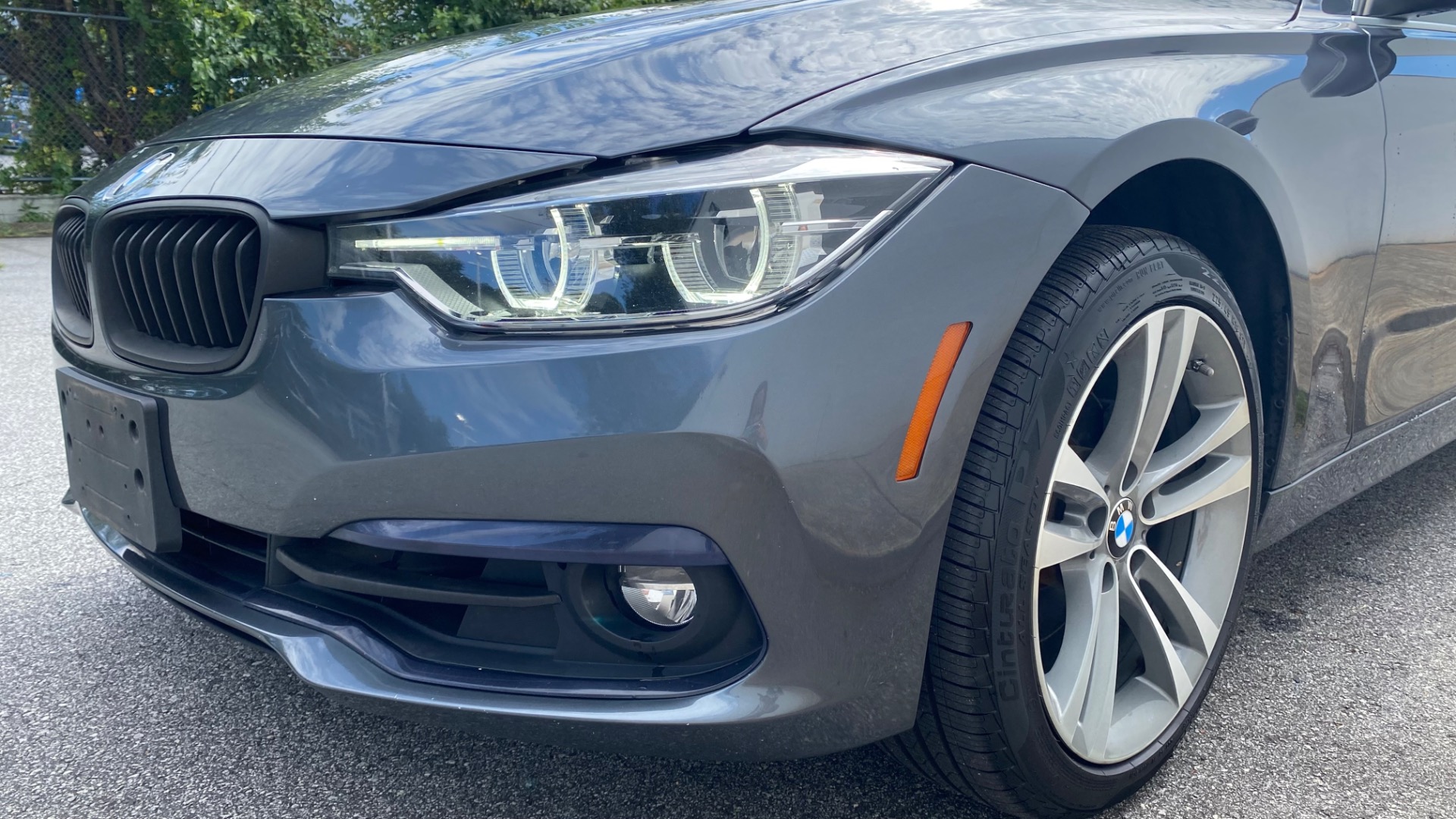 Used 2018 BMW 3 Series 330i xDrive for sale $23,995 at Formula Imports in Charlotte NC 28227 14