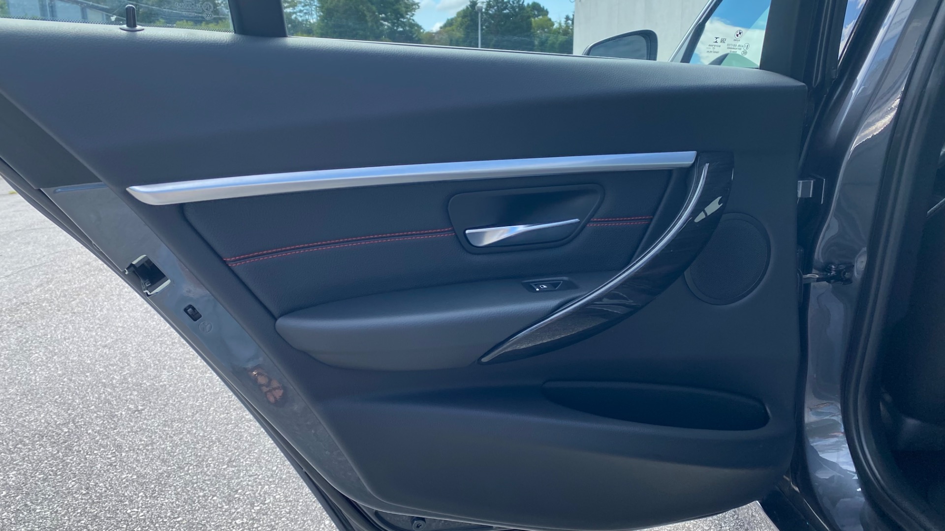 Used 2018 BMW 3 SERIES 330I XDRIVE / CONV PKG / SUNROOF / SPORT STS / HTD STS / REARVIE for sale Sold at Formula Imports in Charlotte NC 28227 29