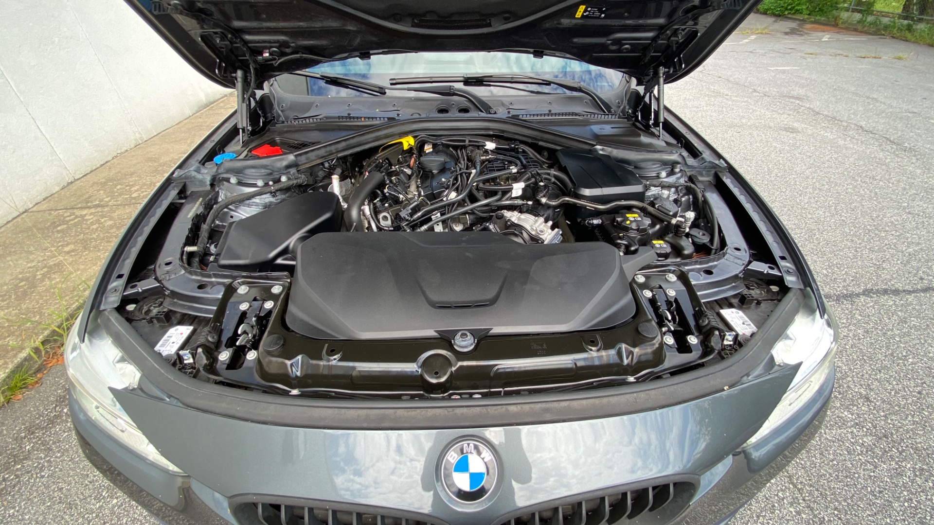 Used 2018 BMW 3 Series 330i xDrive for sale $23,995 at Formula Imports in Charlotte NC 28227 42