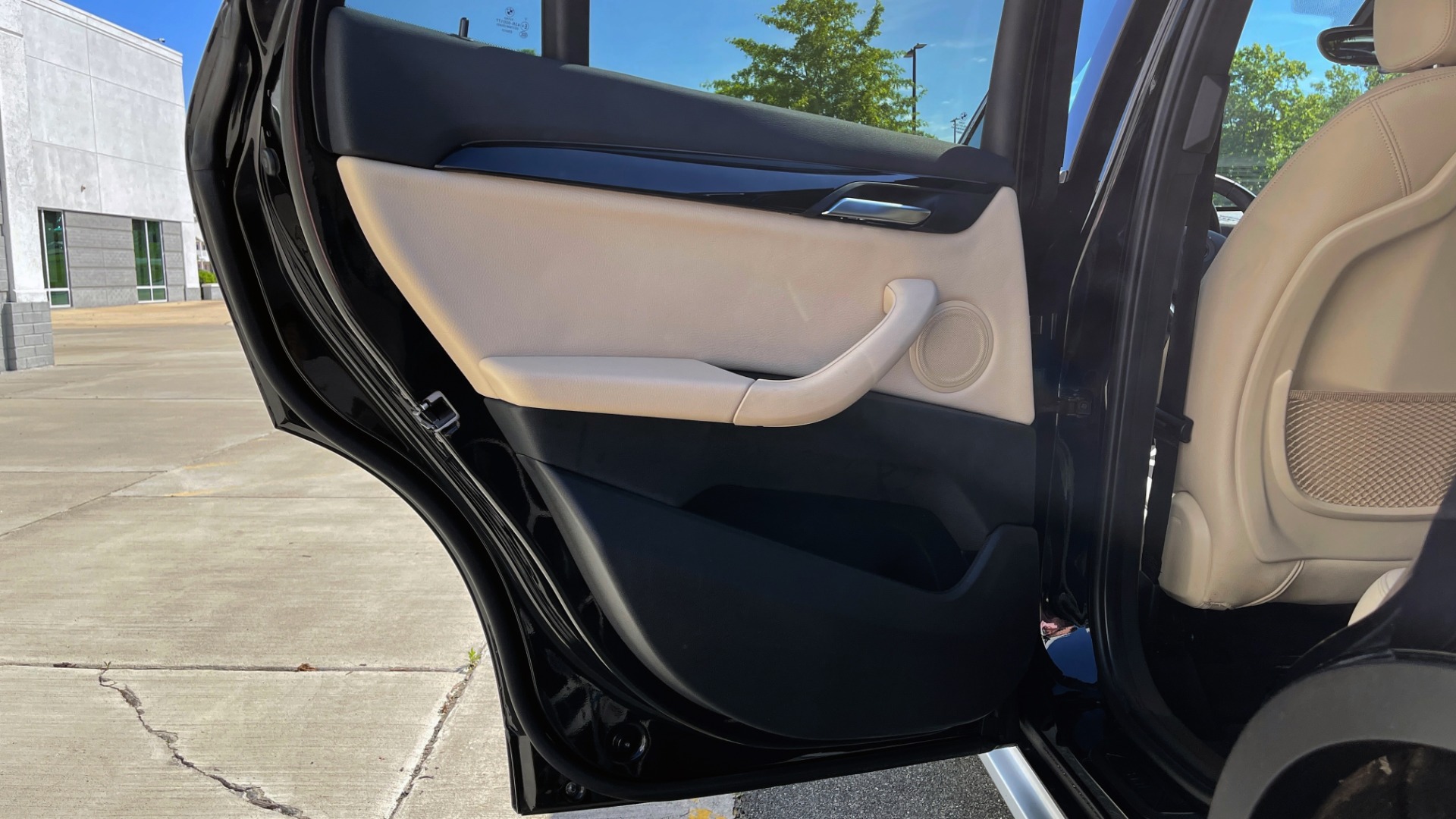 Used 2018 BMW X1 XDRIVE28I / CONV PKG / HTD SEATS / PANO-ROOF / REARVIEW for sale Sold at Formula Imports in Charlotte NC 28227 56