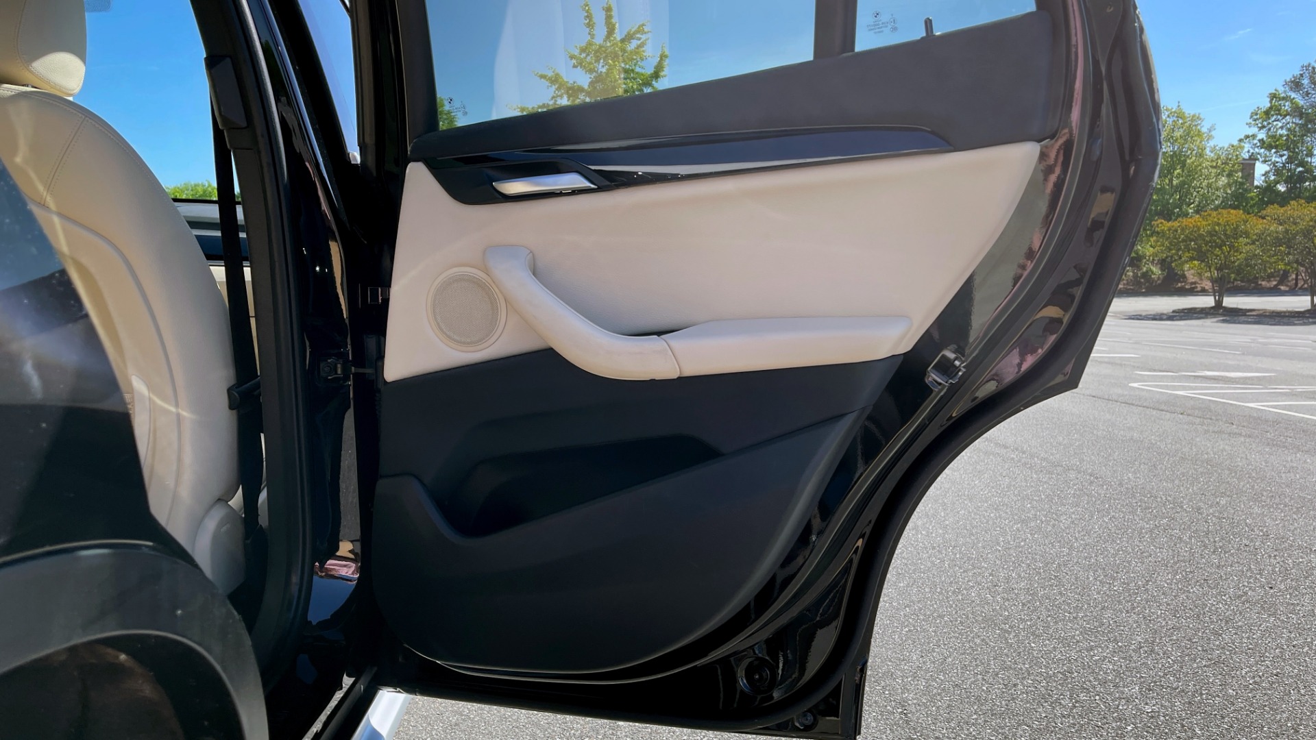 Used 2018 BMW X1 XDRIVE28I / CONV PKG / HTD SEATS / PANO-ROOF / REARVIEW for sale Sold at Formula Imports in Charlotte NC 28227 67