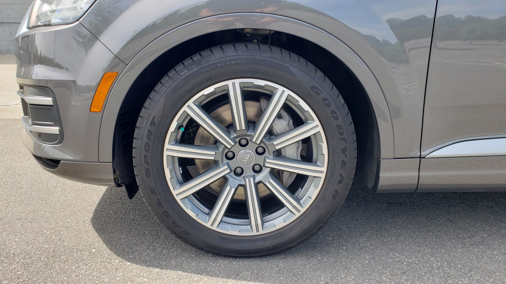 Used 2018 Audi Q7 PRESTIGE TIPTRONIC / NAV / SUNROOF / ADAPTIVE PKG / DRVR ASST / CLD WTHR / for sale Sold at Formula Imports in Charlotte NC 28227 90
