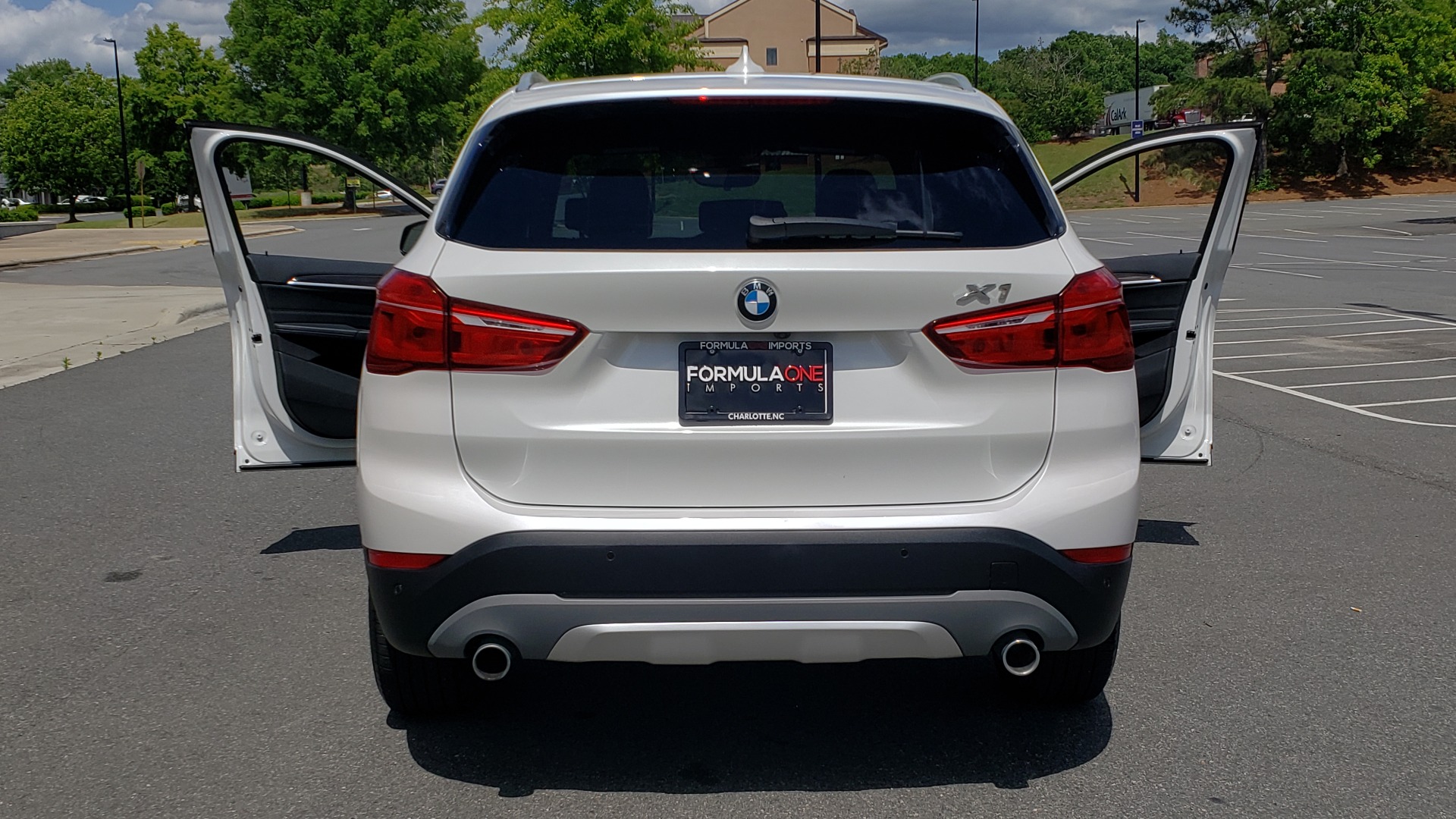 Used 2018 BMW X1 XDRIVE28I / NAV / CONV PKG / HTD SEATS / APPLE / PANO-ROOF / REARVIEW for sale Sold at Formula Imports in Charlotte NC 28227 26