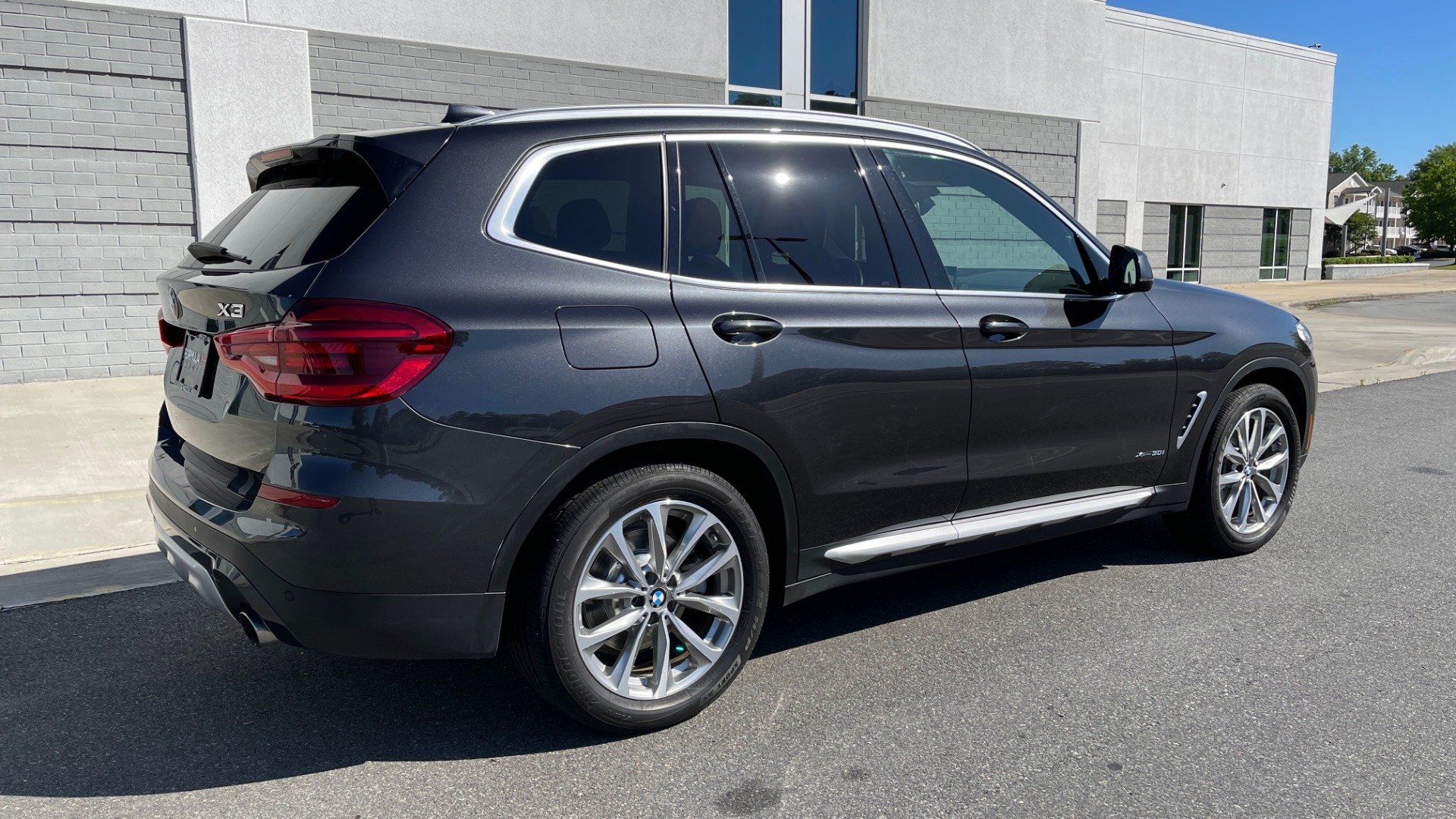 Used 2018 BMW X3 XDRIVE30I PREMIUM / NAV / DRVR ASST PLUS / CONV PKG / SUNROOF / REARVIEW for sale Sold at Formula Imports in Charlotte NC 28227 2