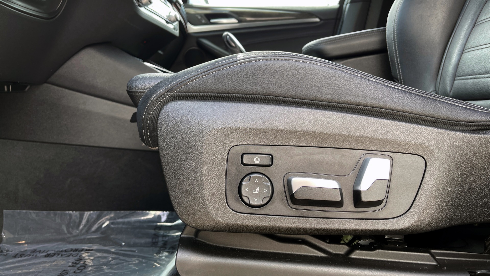 Used 2018 BMW X3 XDRIVE30I PREMIUM / NAV / DRVR ASST / CONV PKG / SUNROOF / REARVIEW for sale Sold at Formula Imports in Charlotte NC 28227 33