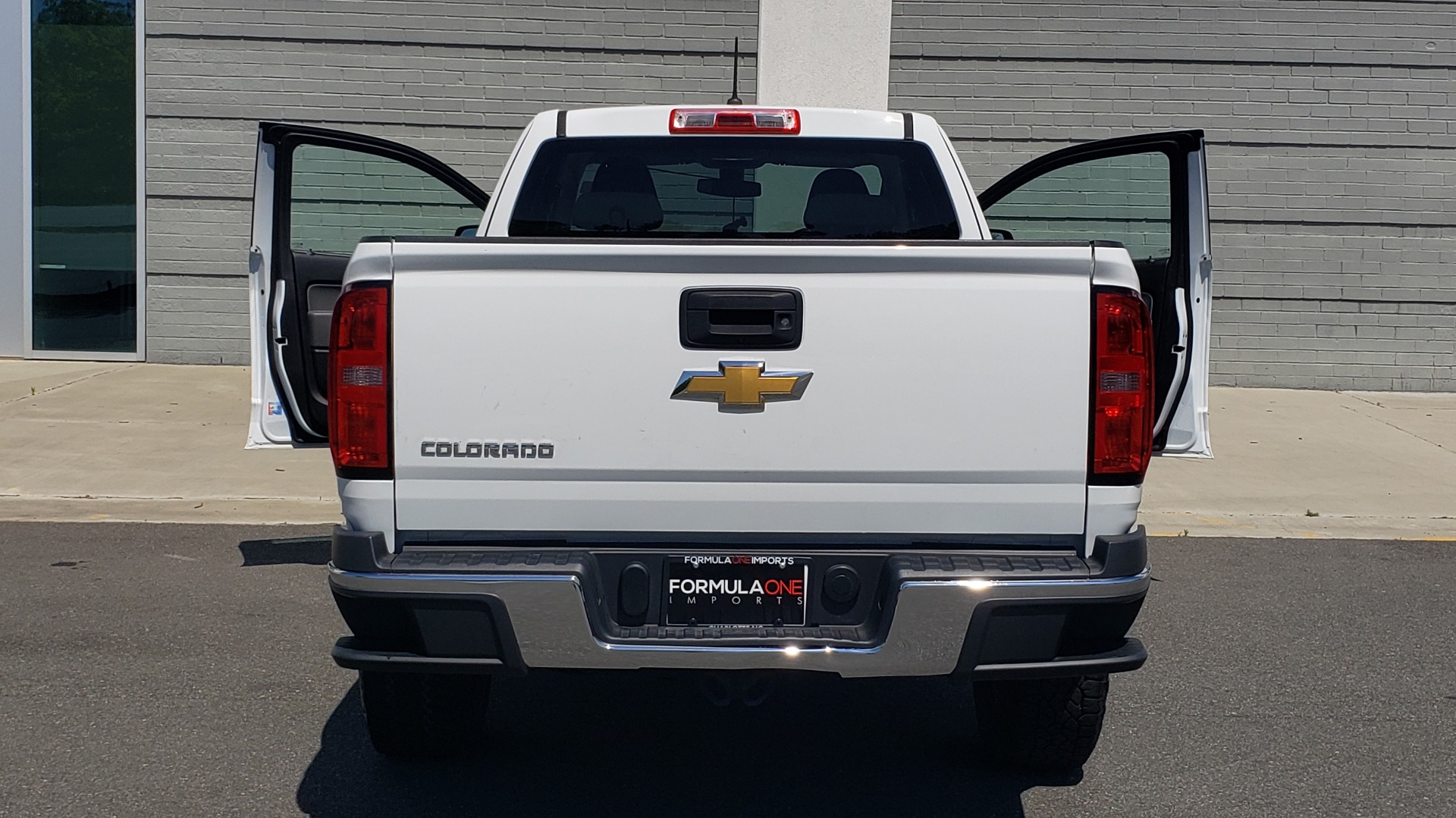 Used 2016 Chevrolet COLORADO 2WD WT / EXT CAB / 128.3 WB / 4-CYL / 6-SPD AUTO / REARVIEW for sale Sold at Formula Imports in Charlotte NC 28227 22