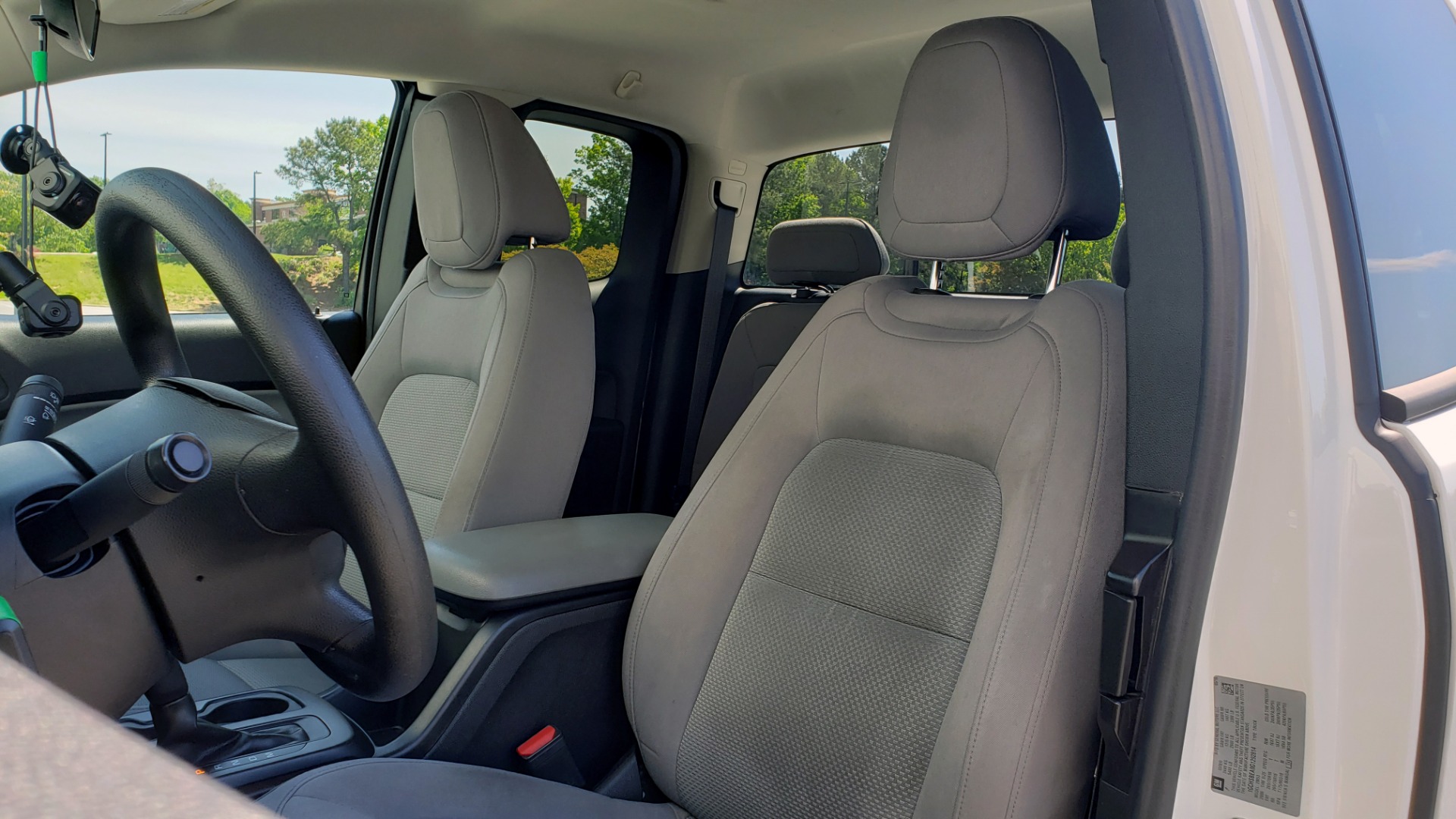 Used 2016 Chevrolet COLORADO 2WD WT / EXT CAB / 128.3 WB / 4-CYL / 6-SPD AUTO / REARVIEW for sale Sold at Formula Imports in Charlotte NC 28227 34