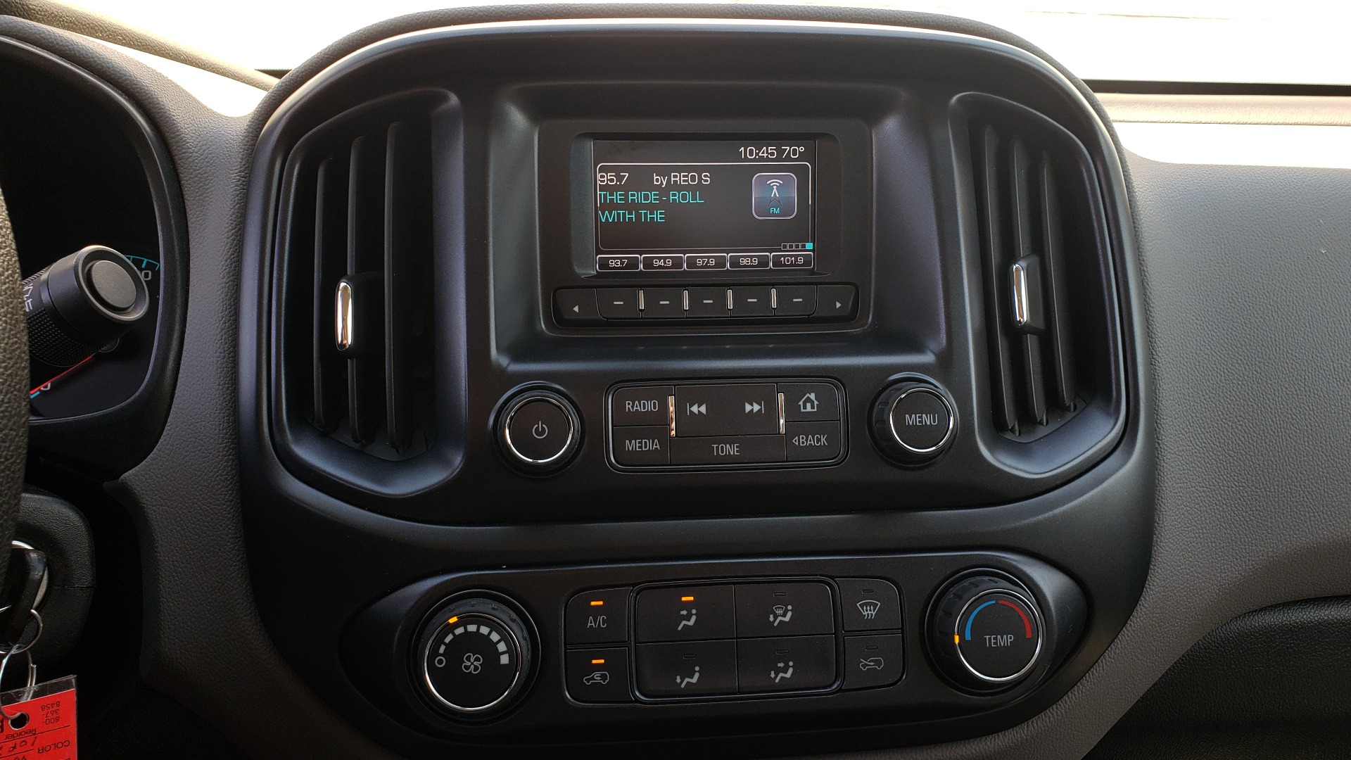 Used 2016 Chevrolet COLORADO 2WD WT / EXT CAB / 128.3 WB / 4-CYL / 6-SPD AUTO / REARVIEW for sale Sold at Formula Imports in Charlotte NC 28227 43