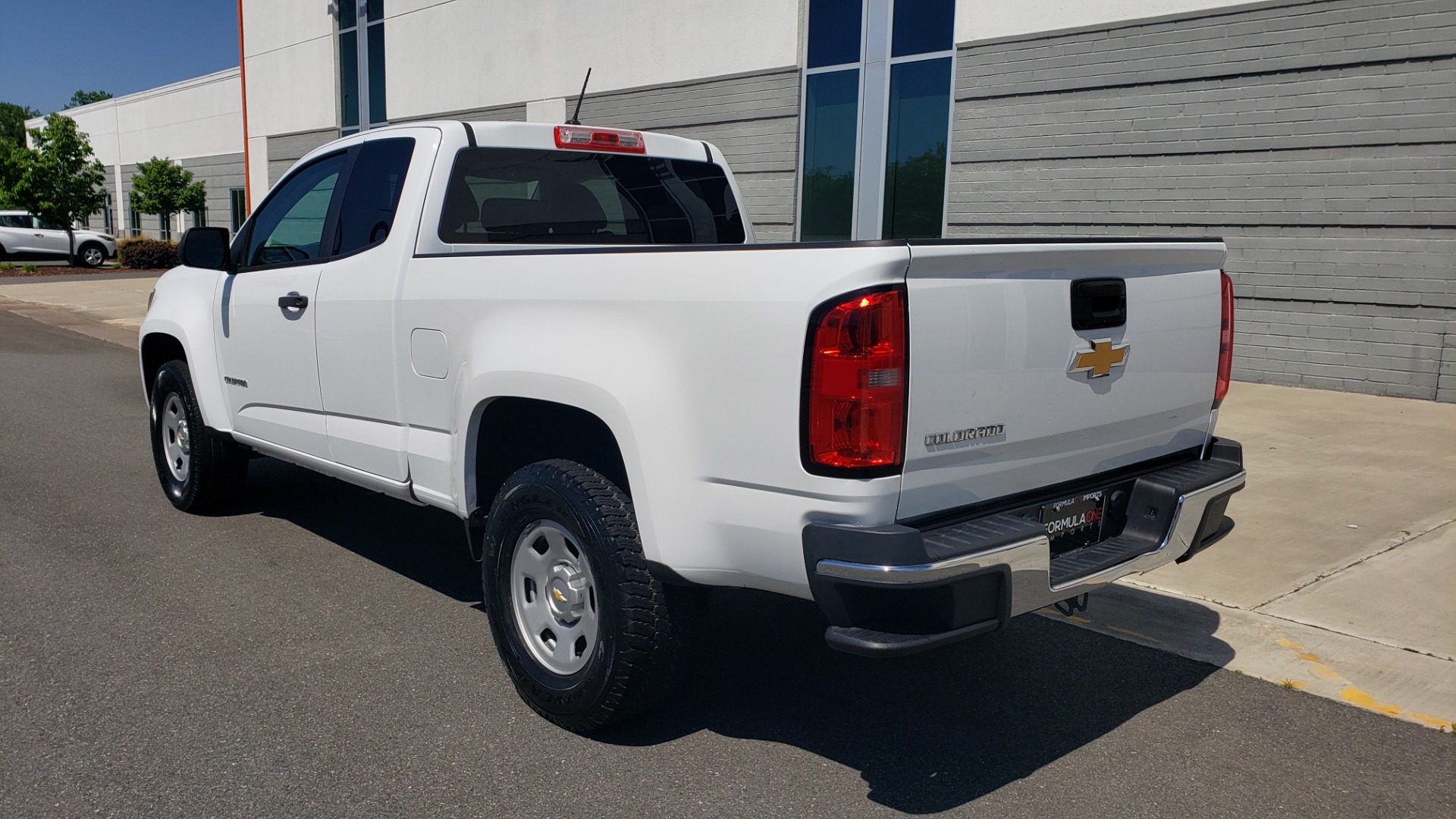 Used 2016 Chevrolet COLORADO 2WD WT / EXT CAB / 128.3 WB / 4-CYL / 6-SPD AUTO / REARVIEW for sale Sold at Formula Imports in Charlotte NC 28227 5