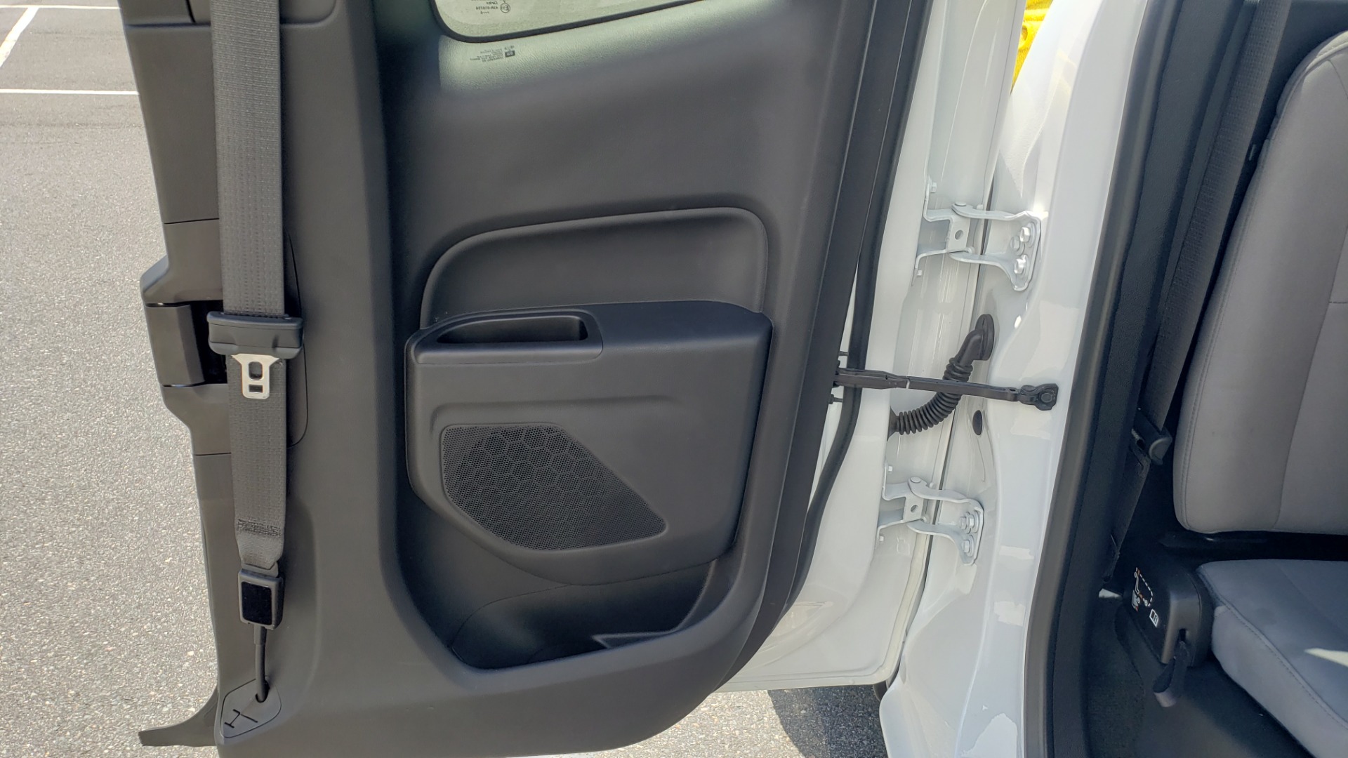Used 2016 Chevrolet COLORADO 2WD WT / EXT CAB / 128.3 WB / 4-CYL / 6-SPD AUTO / REARVIEW for sale Sold at Formula Imports in Charlotte NC 28227 69