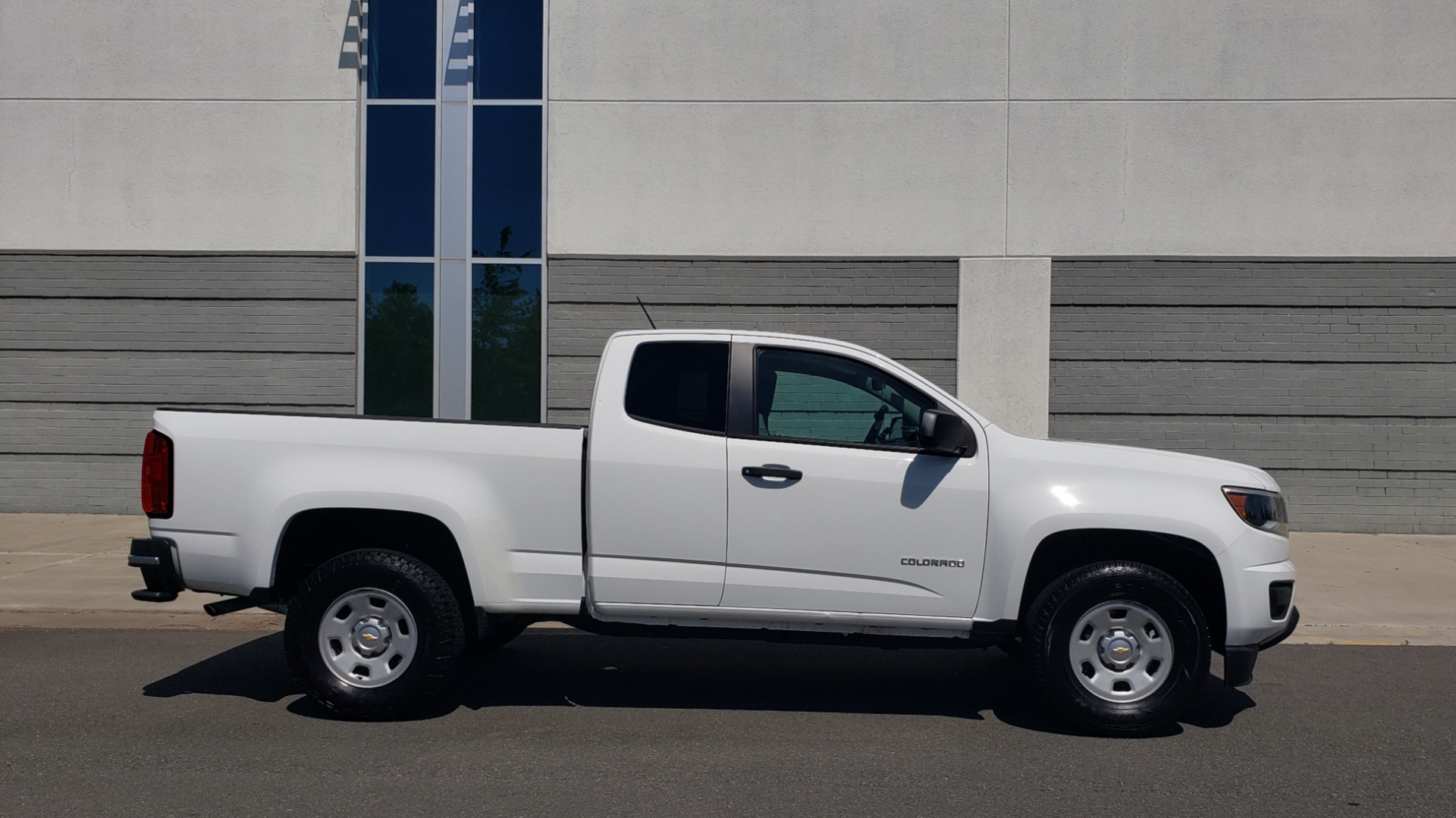 Used 2016 Chevrolet COLORADO 2WD WT / EXT CAB / 128.3 WB / 4-CYL / 6-SPD AUTO / REARVIEW for sale Sold at Formula Imports in Charlotte NC 28227 7