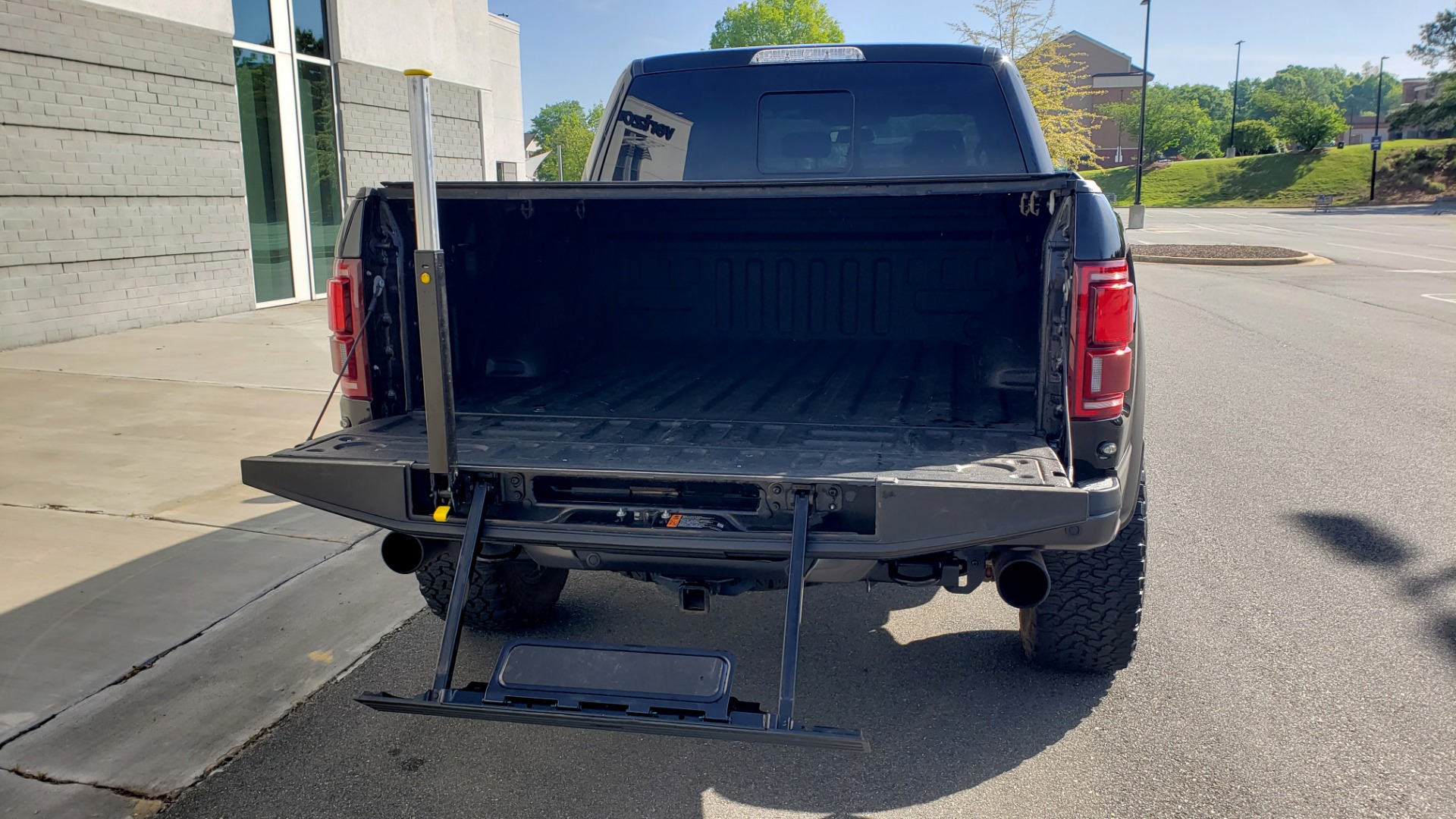 Used 2020 Ford F-150 RAPTOR 4X4 SUPERCREW / NAV / B&O SOUND / SUNROOF / REARVIEW for sale Sold at Formula Imports in Charlotte NC 28227 24