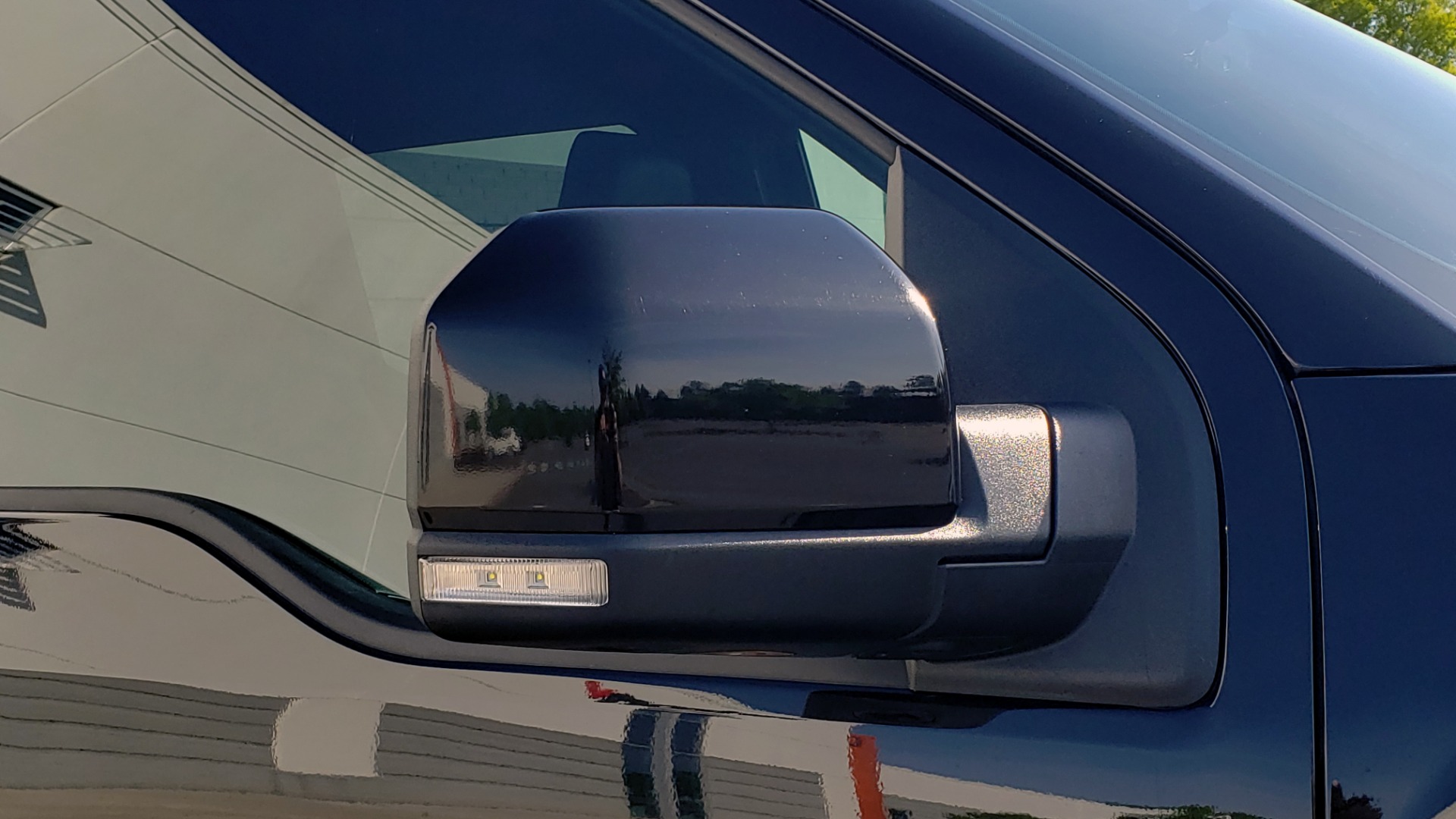 Used 2020 Ford F-150 RAPTOR LIFT/LIGHTS/BED COVER/ MANY OPTIONS for sale Sold at Formula Imports in Charlotte NC 28227 32