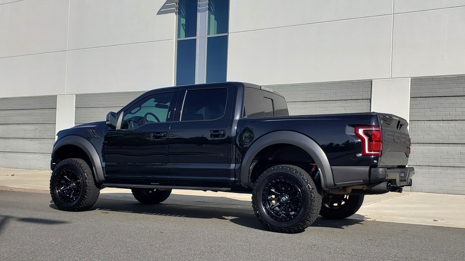 Used 2020 Ford F-150 RAPTOR 4X4 SUPERCREW / NAV / B&O SOUND / SUNROOF / REARVIEW for sale Sold at Formula Imports in Charlotte NC 28227 5