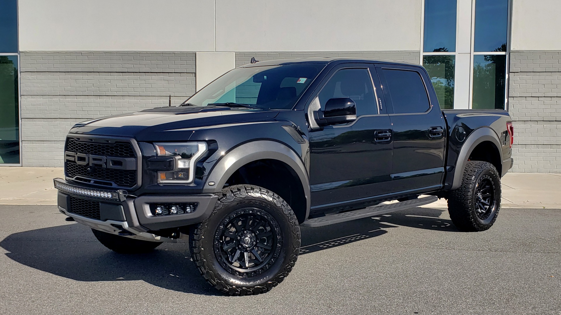 Used 2020 Ford F-150 RAPTOR 4X4 SUPERCREW / NAV / B&O SOUND / SUNROOF / REARVIEW for sale Sold at Formula Imports in Charlotte NC 28227 1
